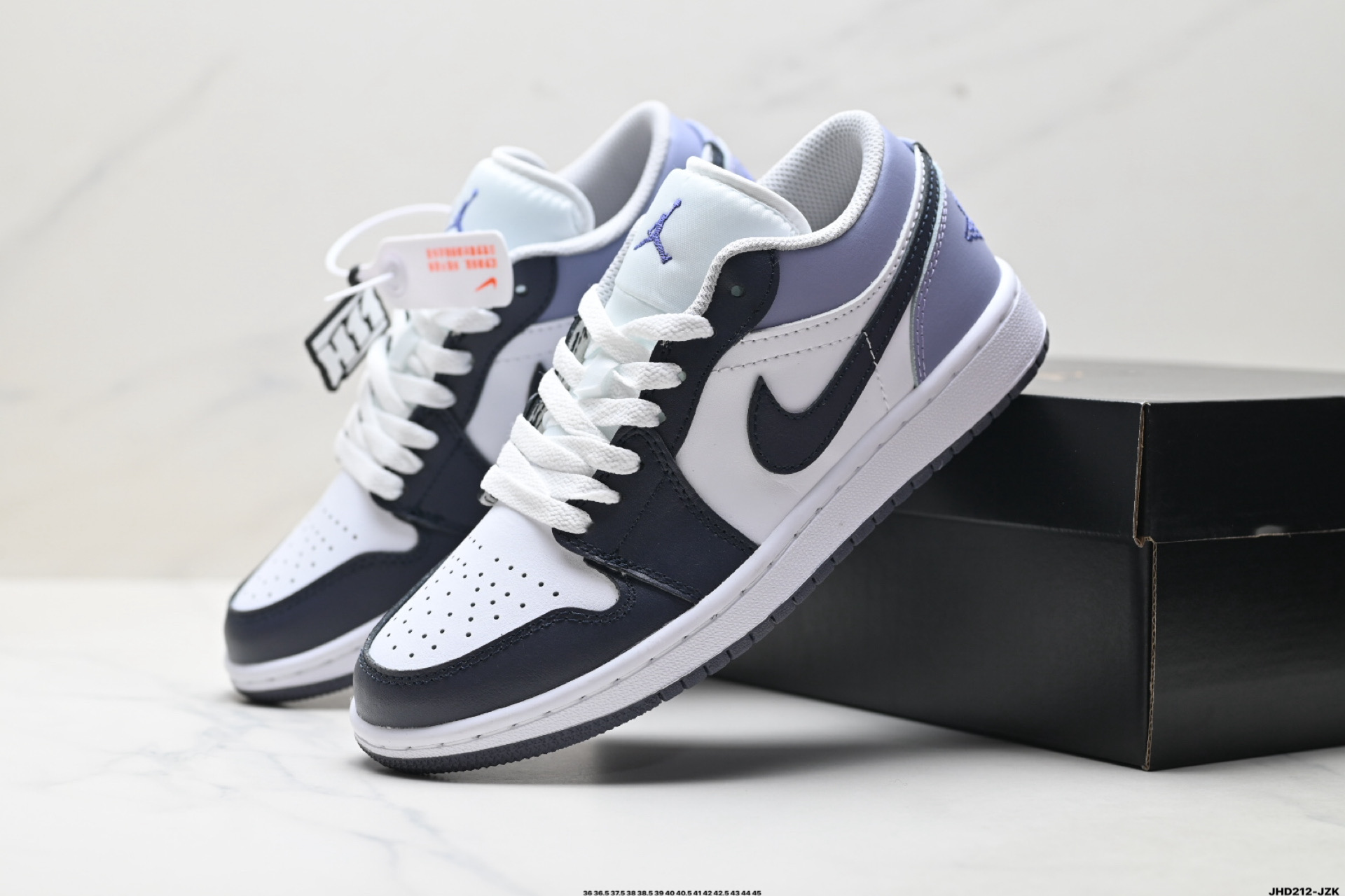 🈴💰220
公司级✅Nike Air Jordan 1 Low OG 耐克 AJ1乔1低帮休闲板鞋 
同步官方配色 升级原楦原档案数据开发纸版楦型 采用同源纳帕头层皮革鞋面材质 全新底模完美品相清洁度及喷漆效果
官方货号:IQ9389-547
尺码:36 36.5 37.5 38 38.5 39 40 40.5 41 42 42.5 43 44 45
ID:JHD212-JZK