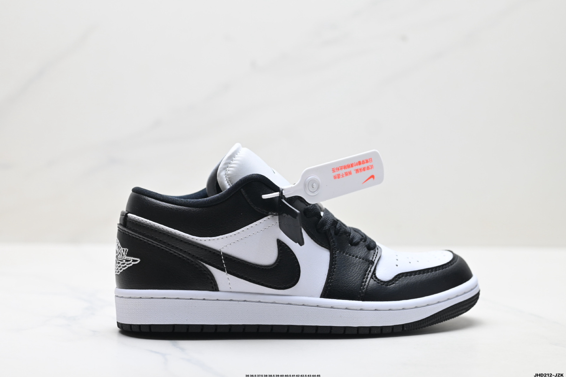 💰220
公司级✅Nike Air Jordan 1 Low OG 耐克 AJ1乔1低帮休闲板鞋
同步官方配色 升级原楦原档案数据开发纸版楦型 采用同源纳帕头层皮革鞋面材质 全新底模完美品相清洁度及喷漆效果
官方货号:IQ9389-547
尺码:36 36.5 37.5 38 38.5 39 40 40.5 41 42 42.5 43 44 45
ID:JHD212-JZK