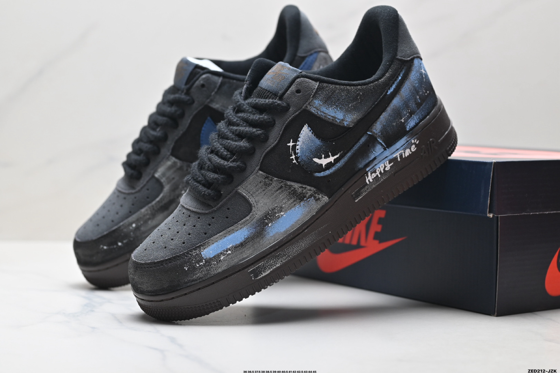 NIKE AIR FORCE 1‘07 LV8 DO6730-101