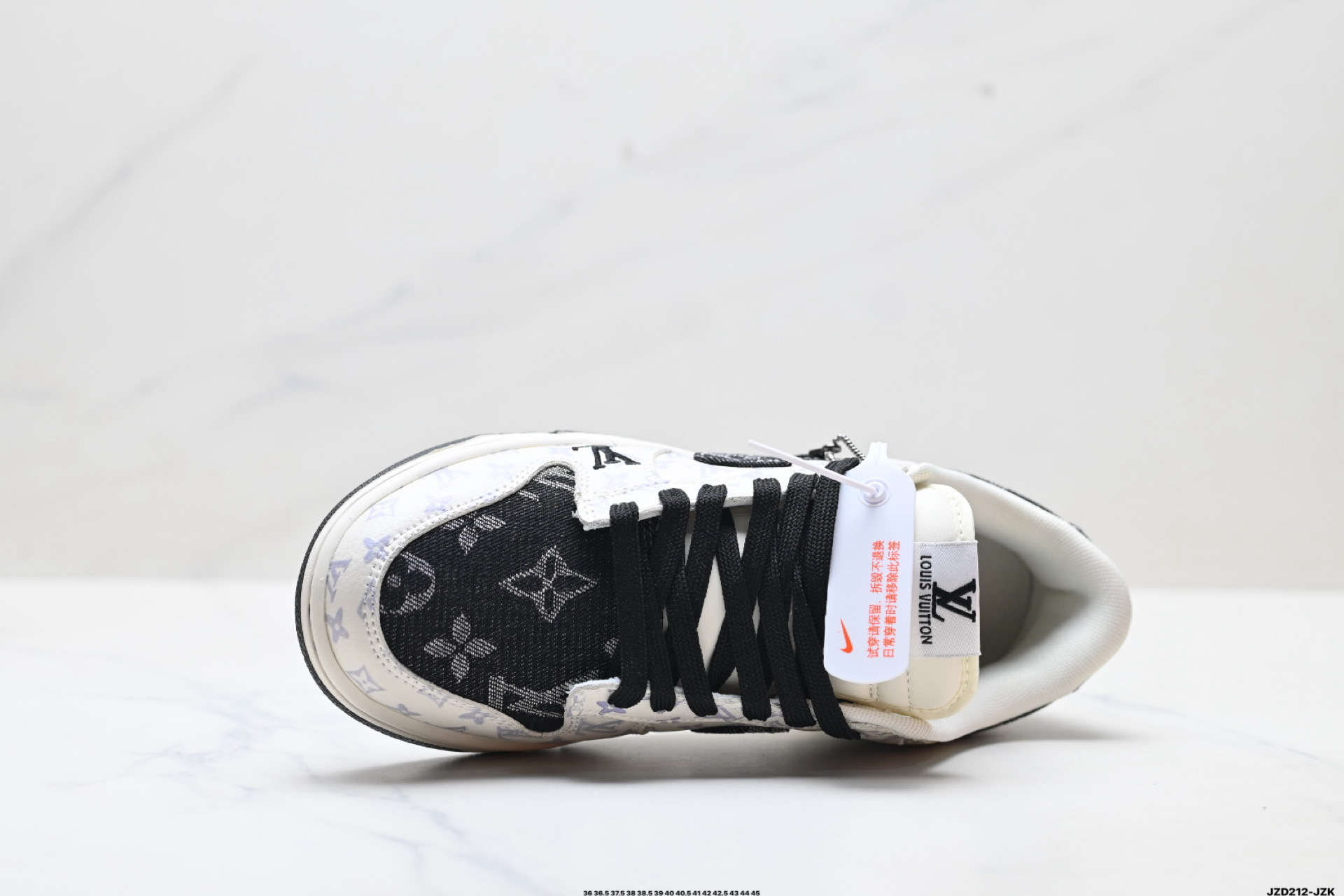 💰170
真标✅Nike Dunk Low Retro ‘DIY高端定制’耐克 低帮休闲运动板鞋
货号:FC1688-210
尺码:36 36.5 37.5 38 38.5 39 40 40.5 41 42 42.5 43 44 45
ID:JZD212-JZK