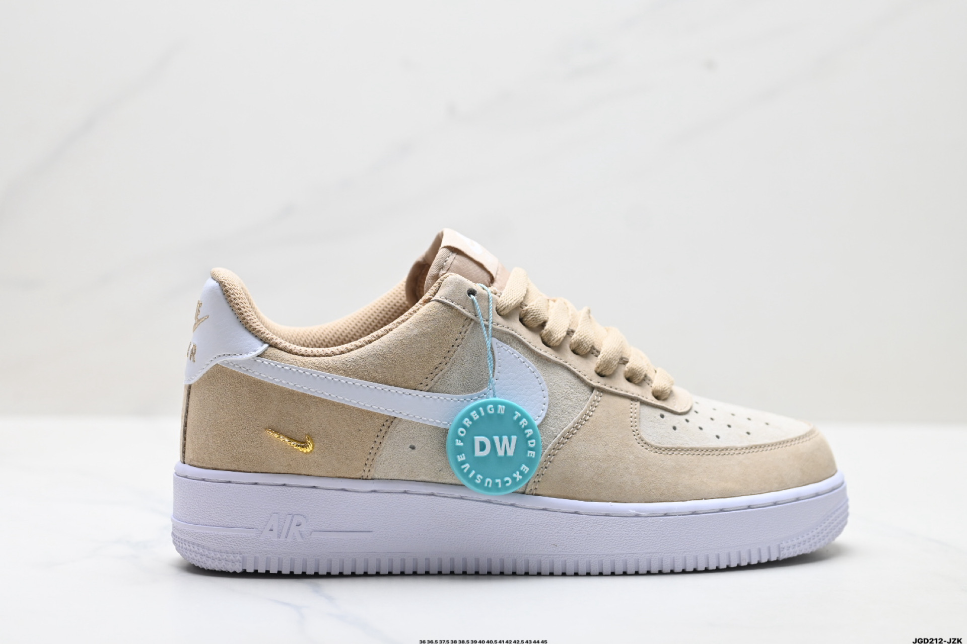 NIKE AIR FORCE 1‘07 LV8 IO9964-200