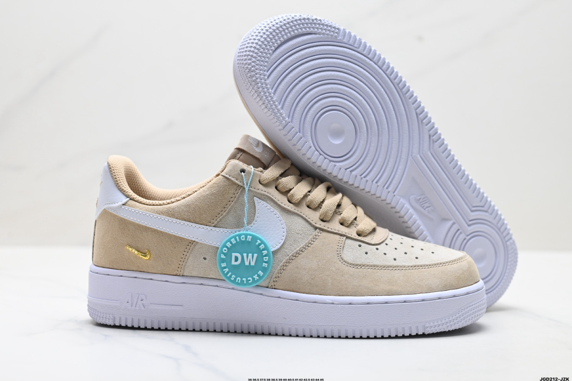 NIKE AIR FORCE 1‘07 LV8 IO9964-200