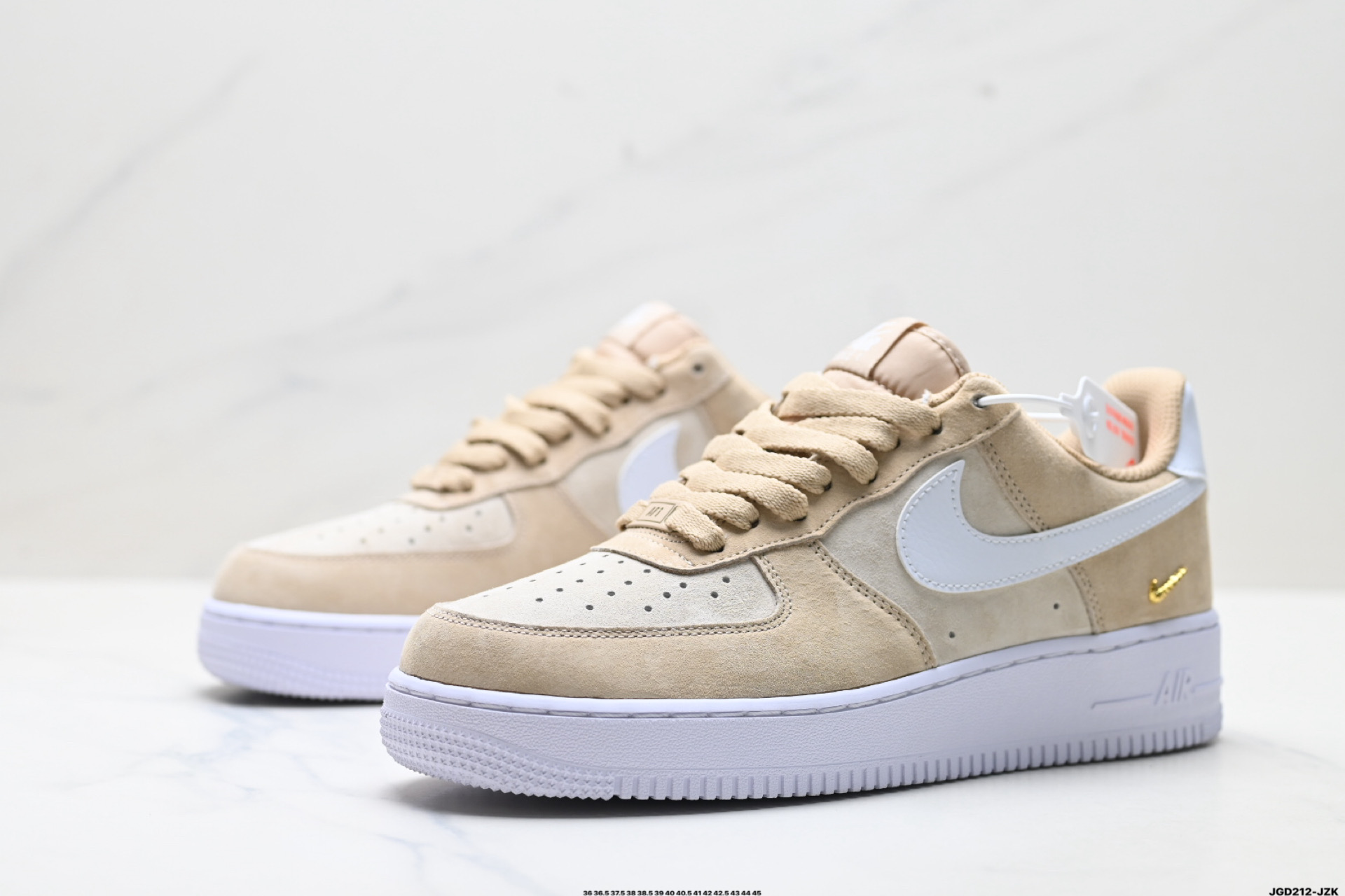 NIKE AIR FORCE 1‘07 LV8 IO9964-200