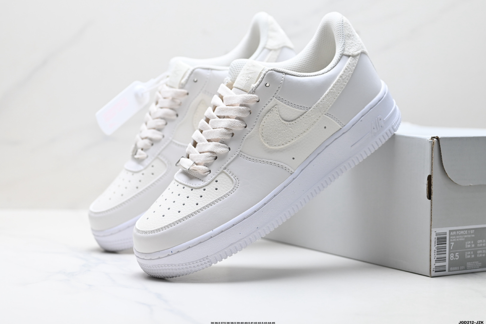 NIKE AIR FORCE 1‘07 LV8 IB8865-221