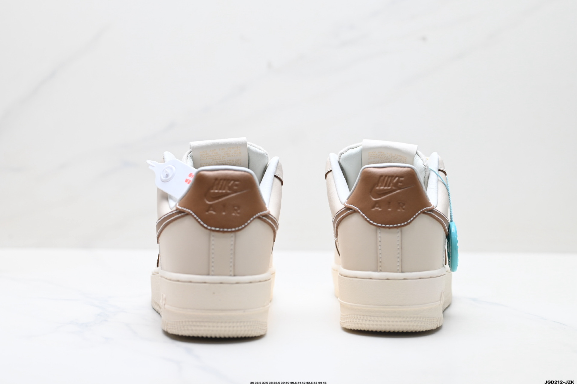 NIKE AIR FORCE 1‘07 LV8 HQ3905-001