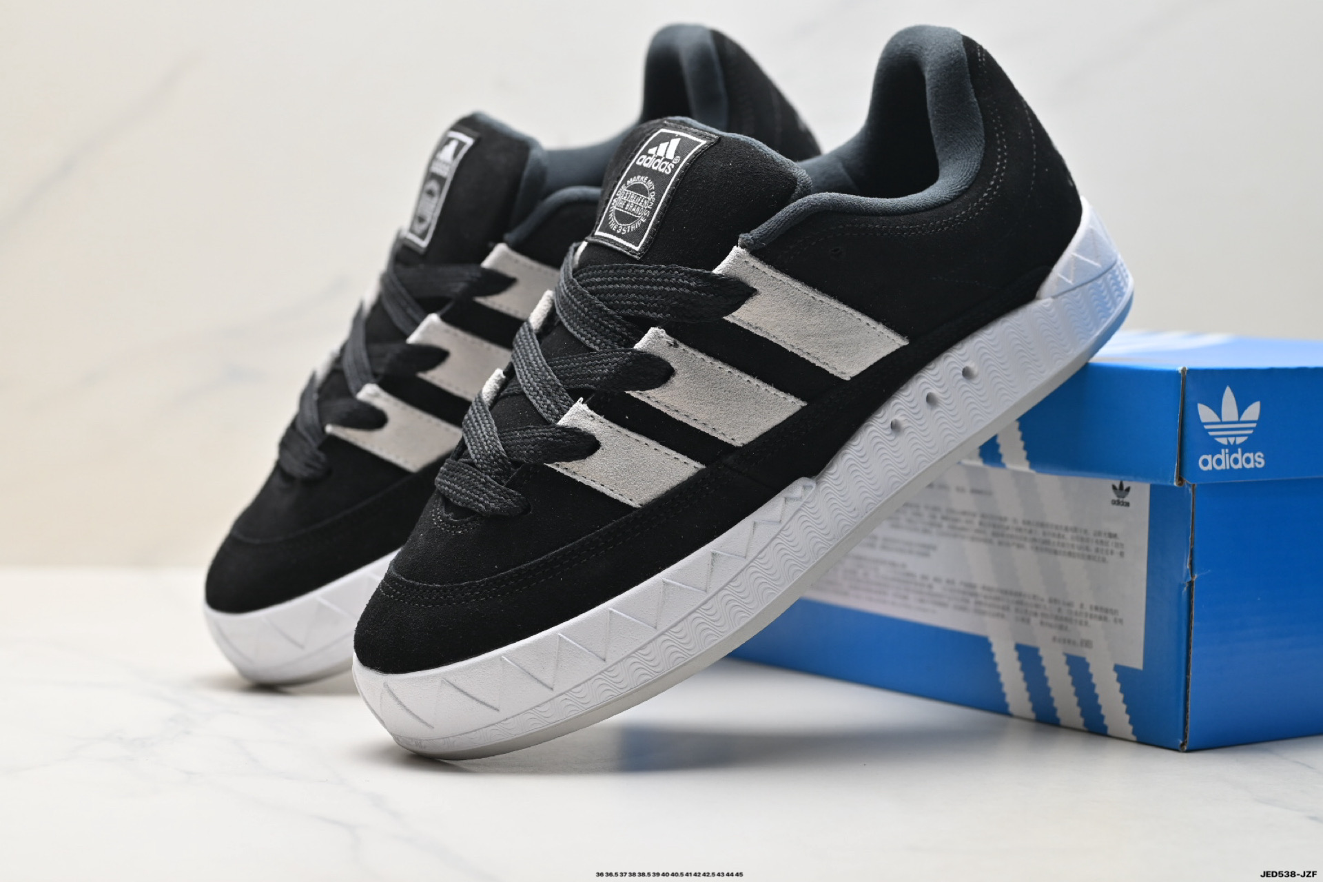 Adidas Adimatic Low 马蒂奇系列低帮 复古鲨鱼面包鞋运动休闲滑板板鞋 lD8265