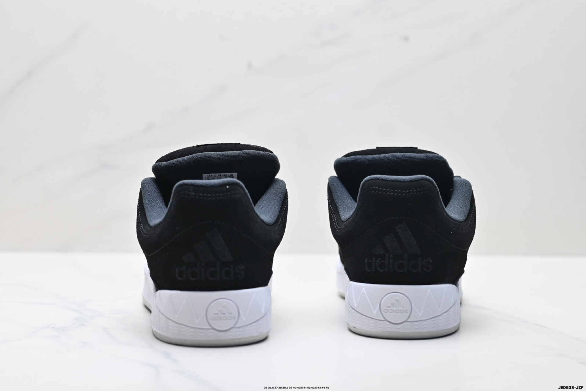 Adidas Adimatic Low 马蒂奇系列低帮 复古鲨鱼面包鞋运动休闲滑板板鞋 lD8265