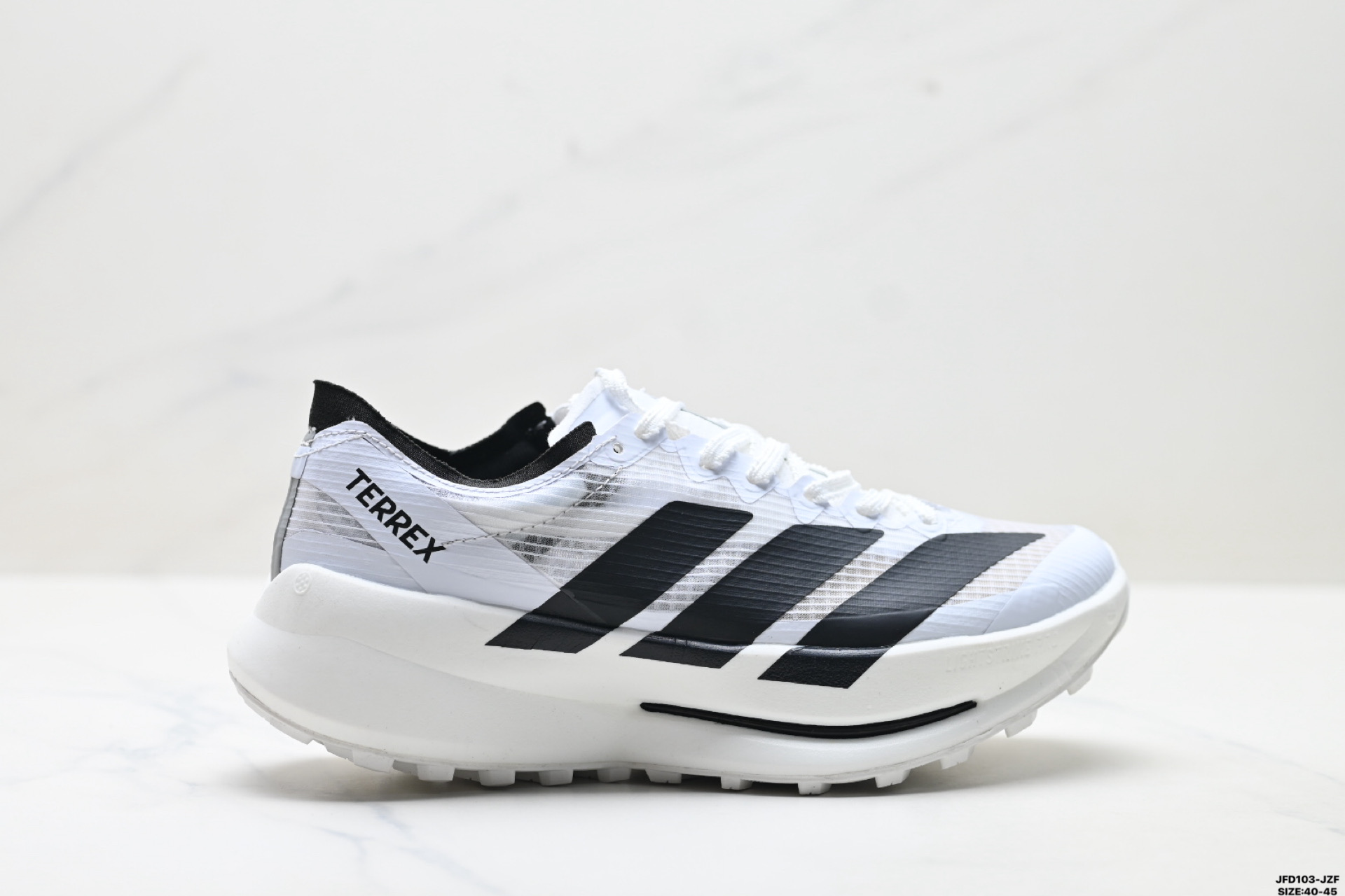 Adidas TERREX 阿迪达斯 系带缓震轻质 舒适百搭 低帮马拉松运动跑步鞋 JS3592