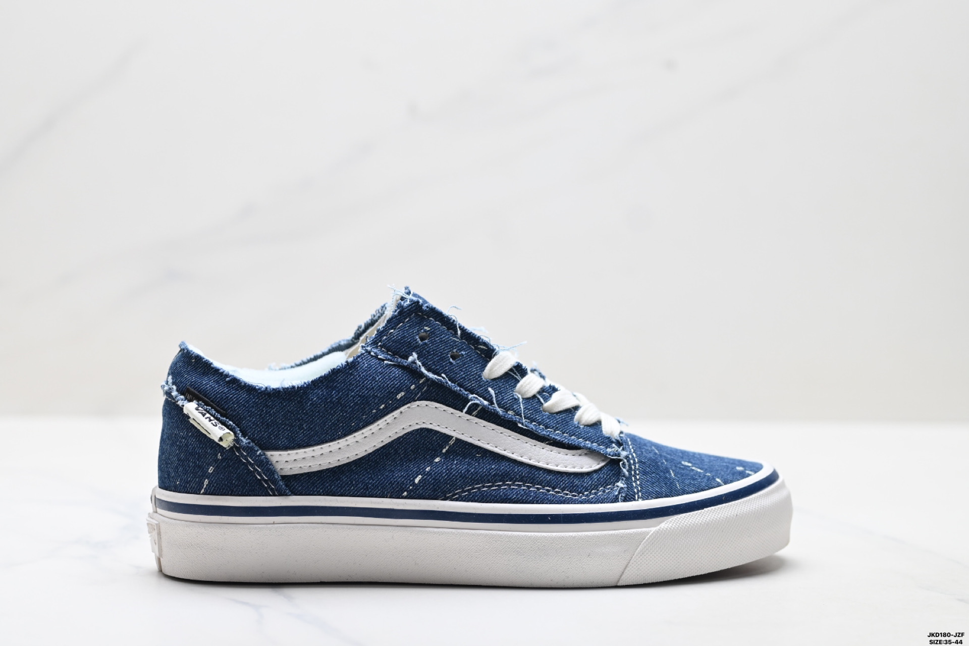 INVINCIBLE x Vans off the rhyme 联名款双层磨损潮流休闲滑板鞋 VNOODE9HGTL