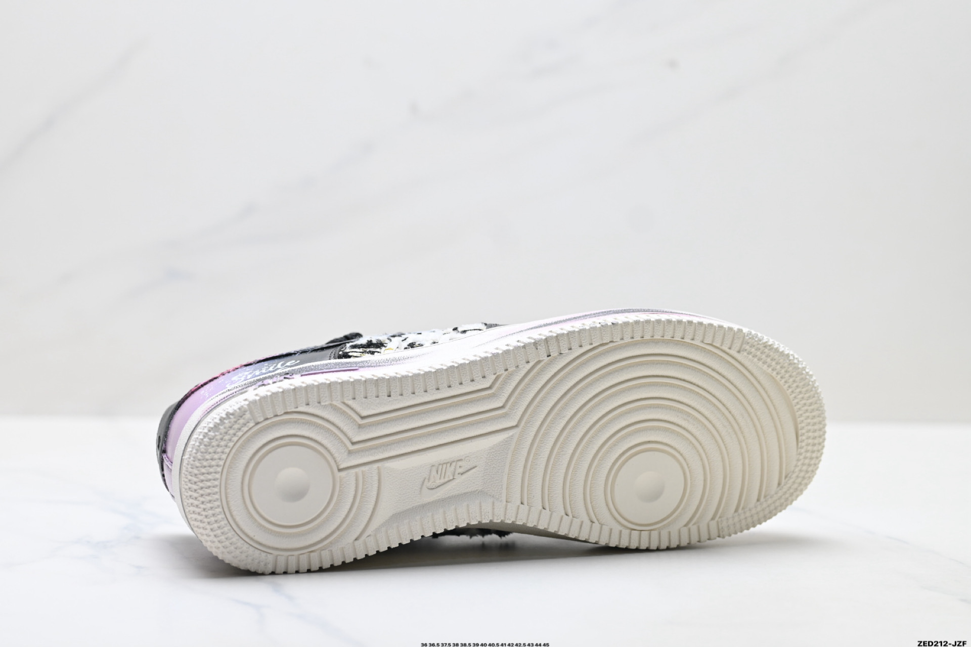 NIKE AIR FORCE 1‘07 LV8 FJ7740-170