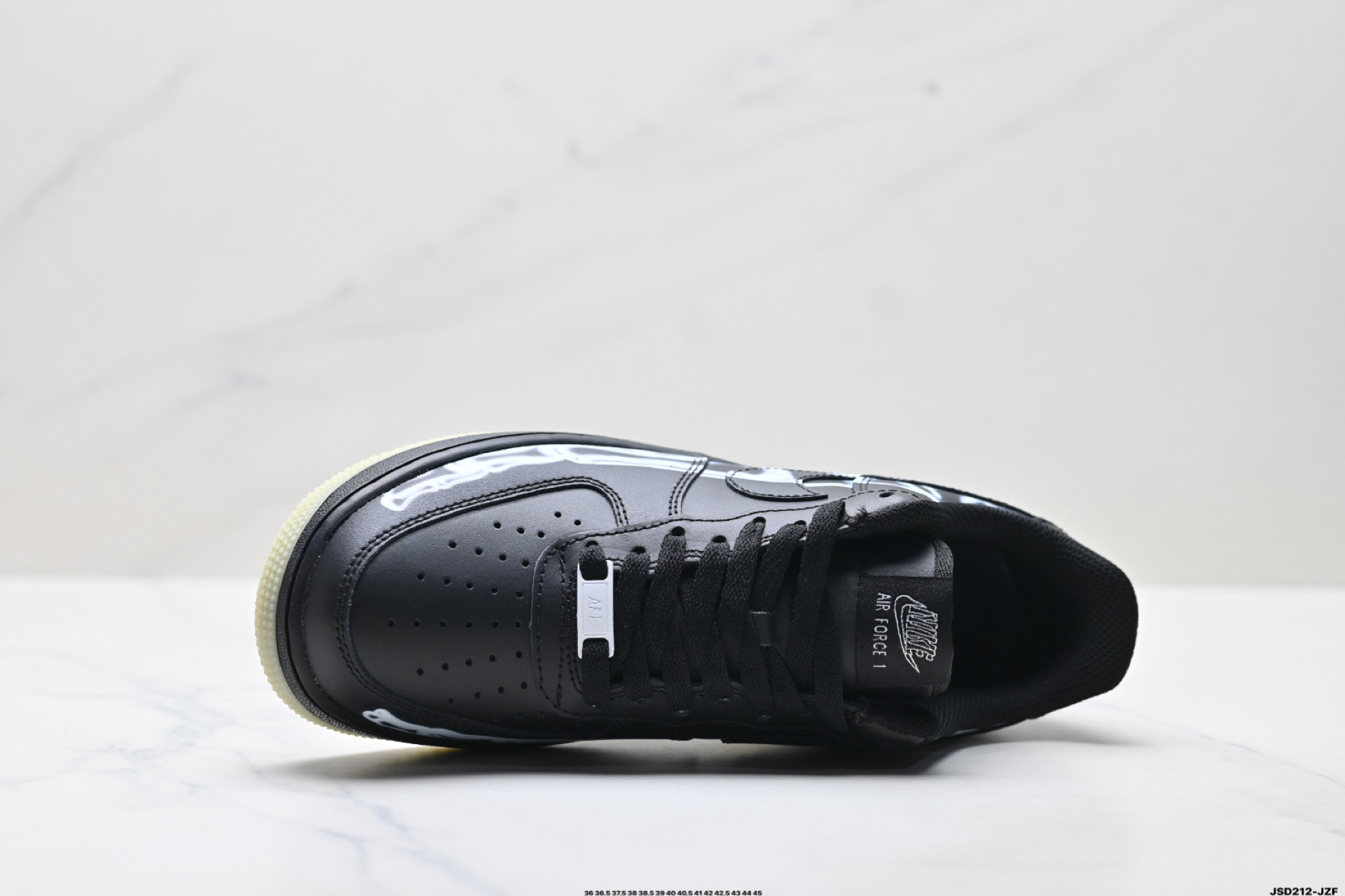 NIKE AIR FORCE 1‘07 DJ2739-100