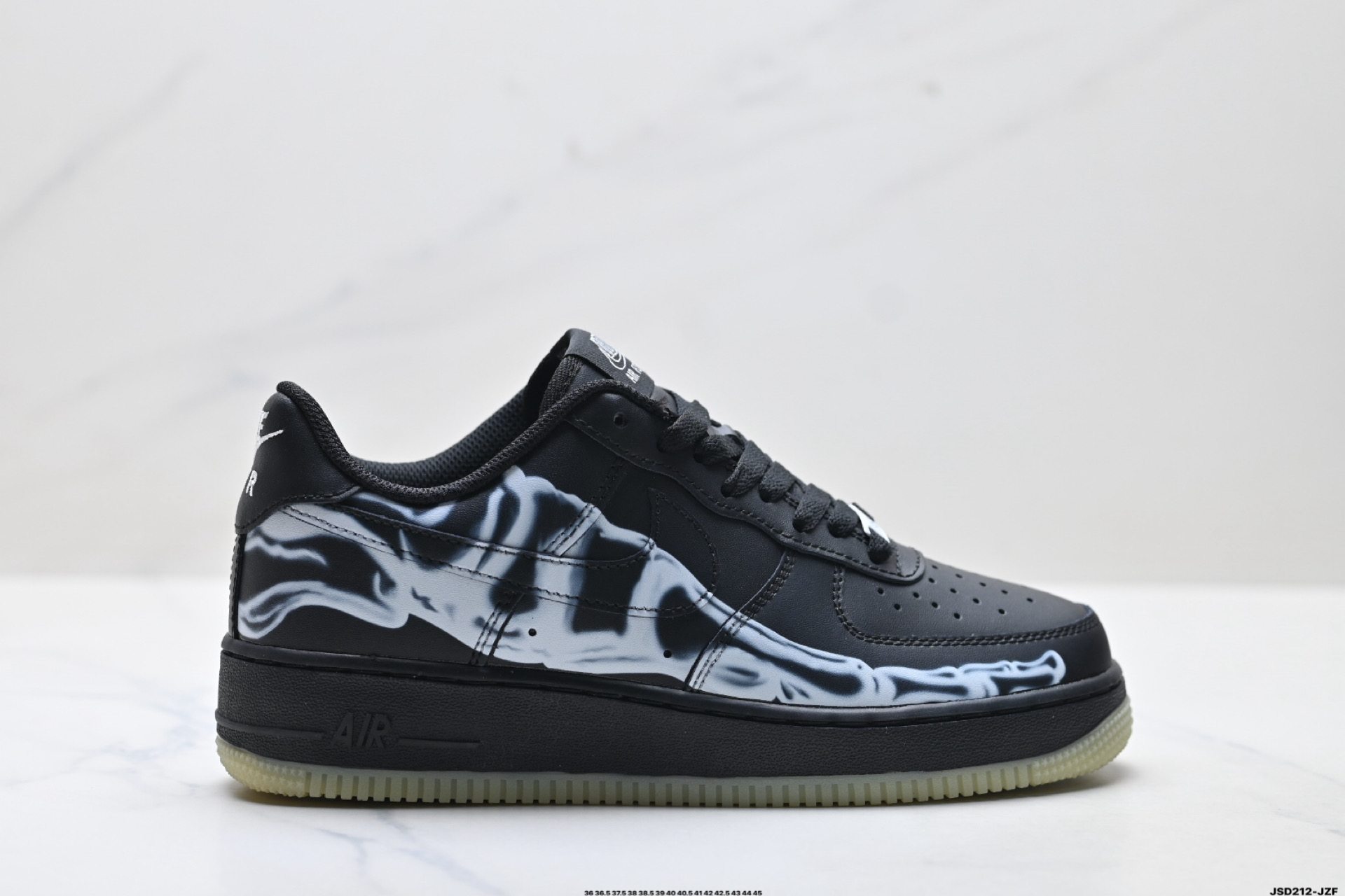 NIKE AIR FORCE 1‘07 DJ2739-100