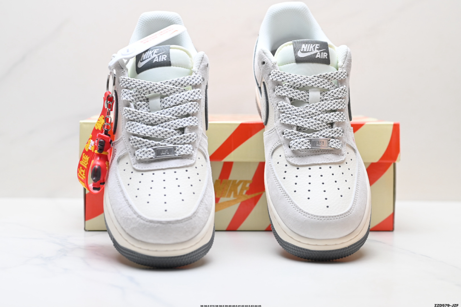 NIKE AIR FORCE 1‘07 LV8 SD6868-127