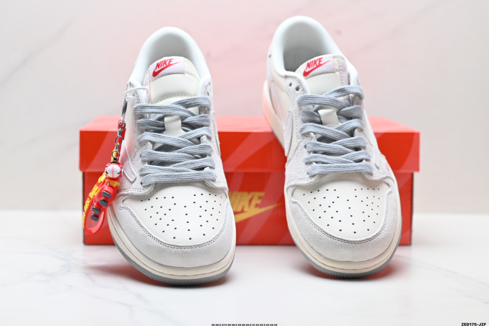 Nike Air Jordan 1 x Travis Scott AJ1倒勾 乔一倒钩 ‘DIY’定制 耐克 低帮文化篮球鞋 JY6988-124
