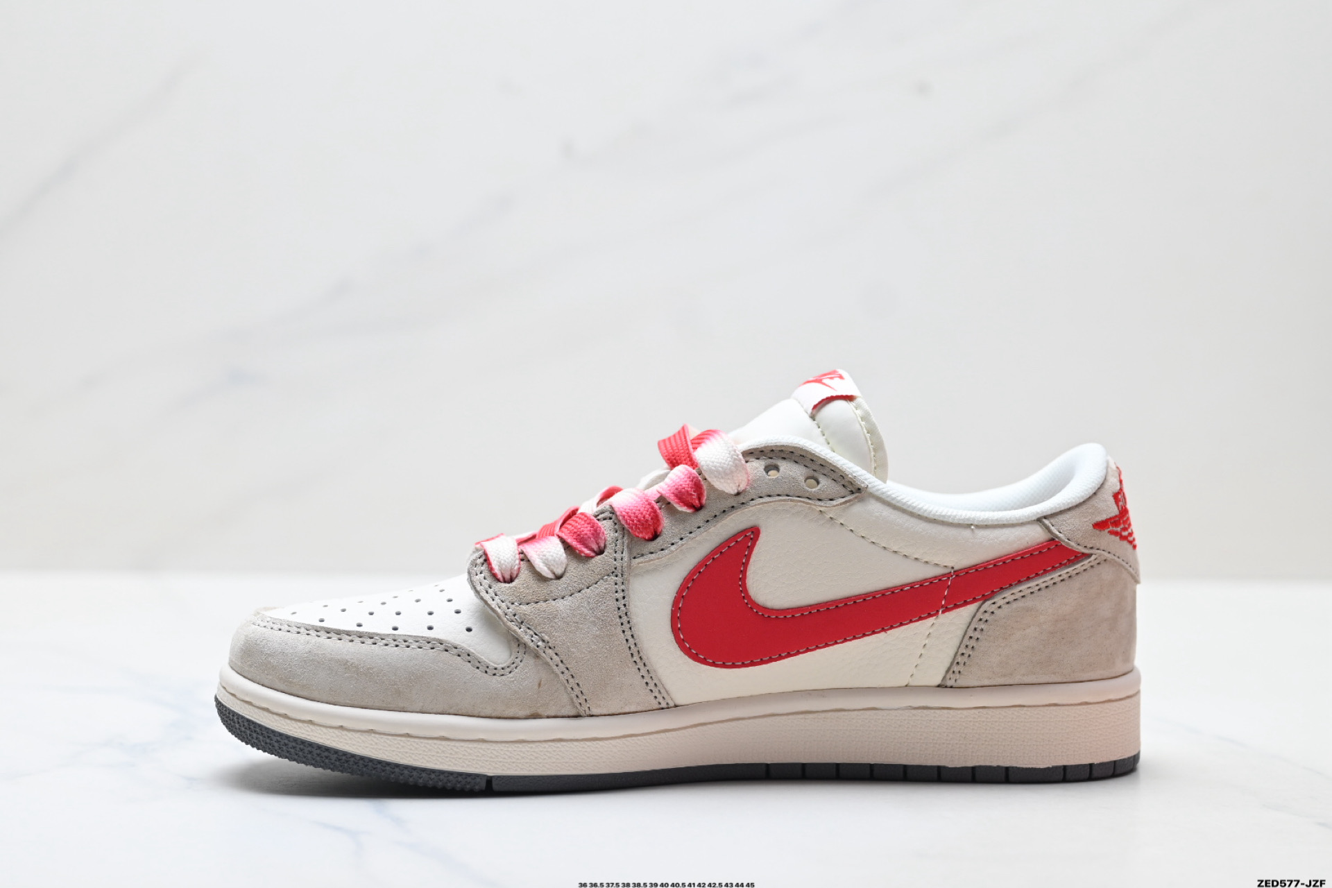 Nike Air Jordan 1 x Travis Scott AJ1倒勾 乔一倒钩 ‘DIY’定制 耐克 低帮文化篮球鞋 LX1988-809