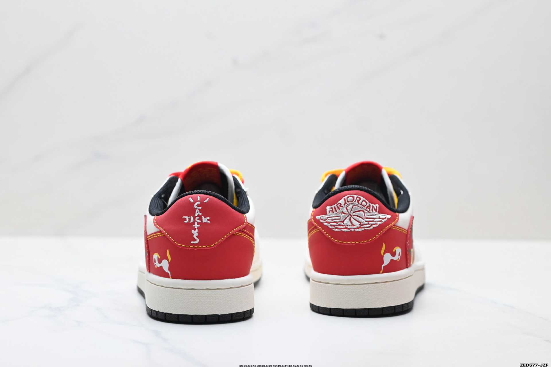 Nike Air Jordan 1 x Travis Scott AJ1倒勾 乔一倒钩 ‘DIY’定制 耐克 低帮文化篮球鞋 XA2001-907