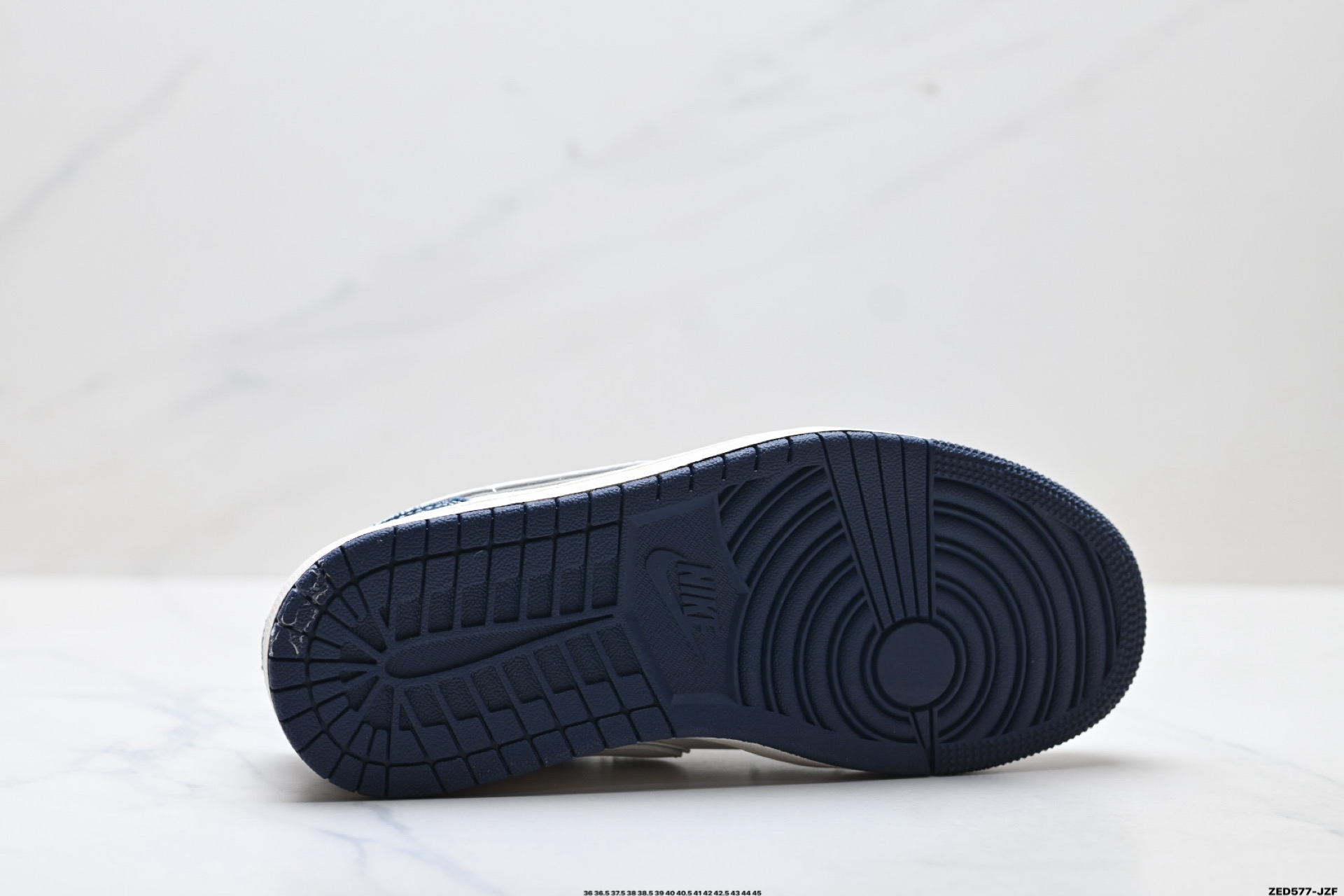 Nike Air Jordan 1 Low AJ1乔1低帮休闲板鞋 YX5066-389