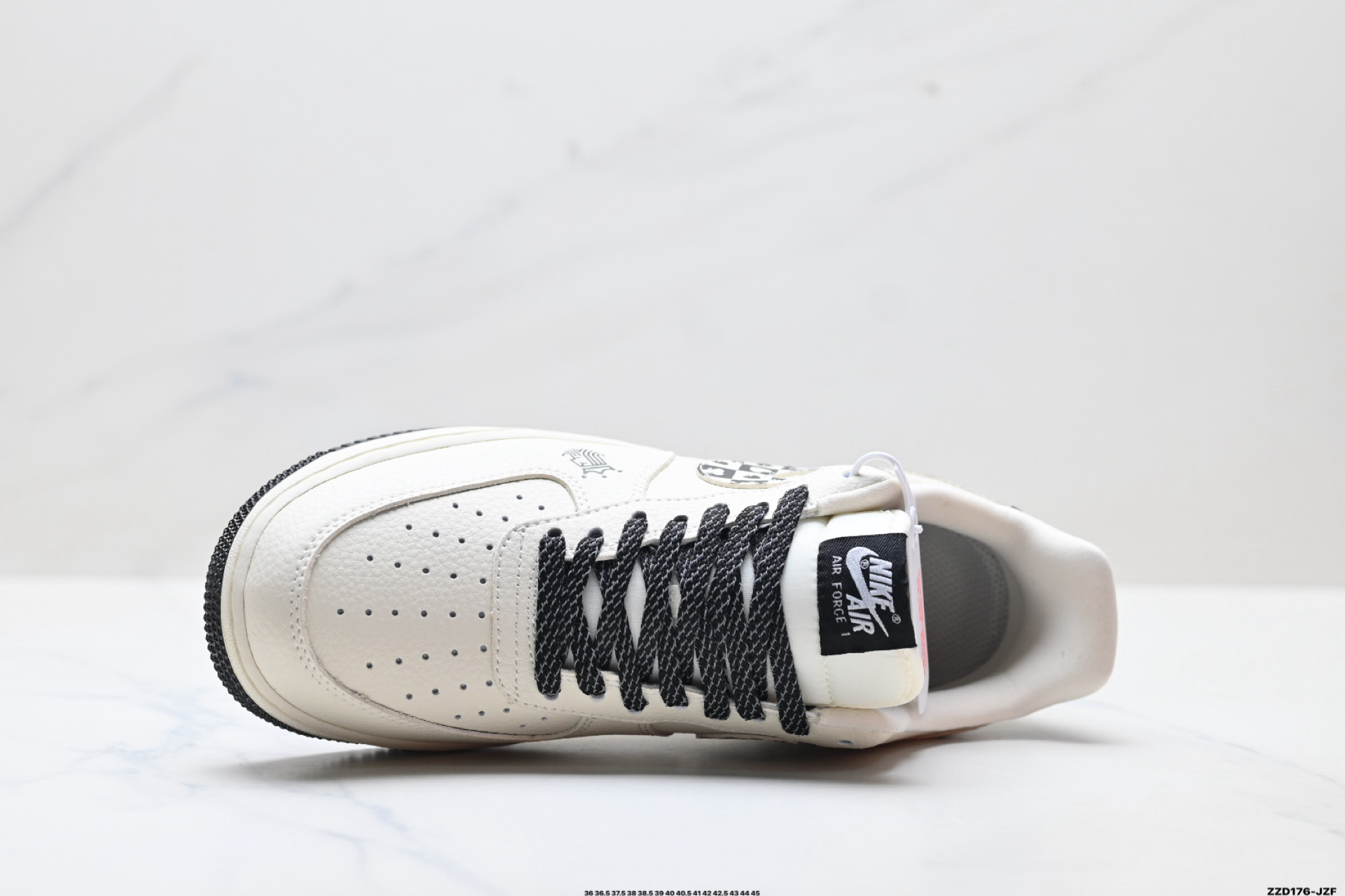 NIKE AIR FORCE 1‘07 LV8 KJ1688-026