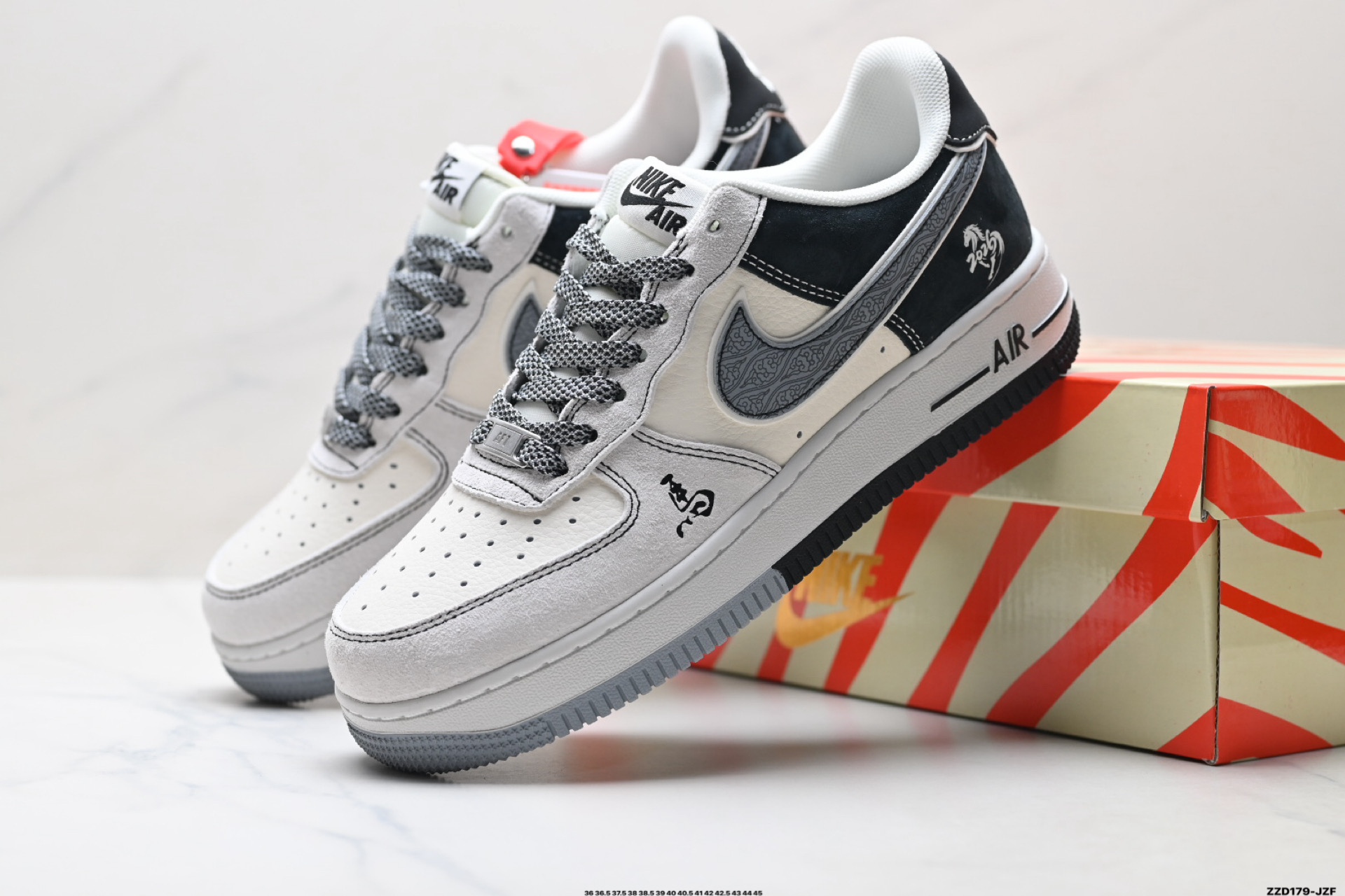 NIKE AIR FORCE 1‘07 LV8 HT5088-636