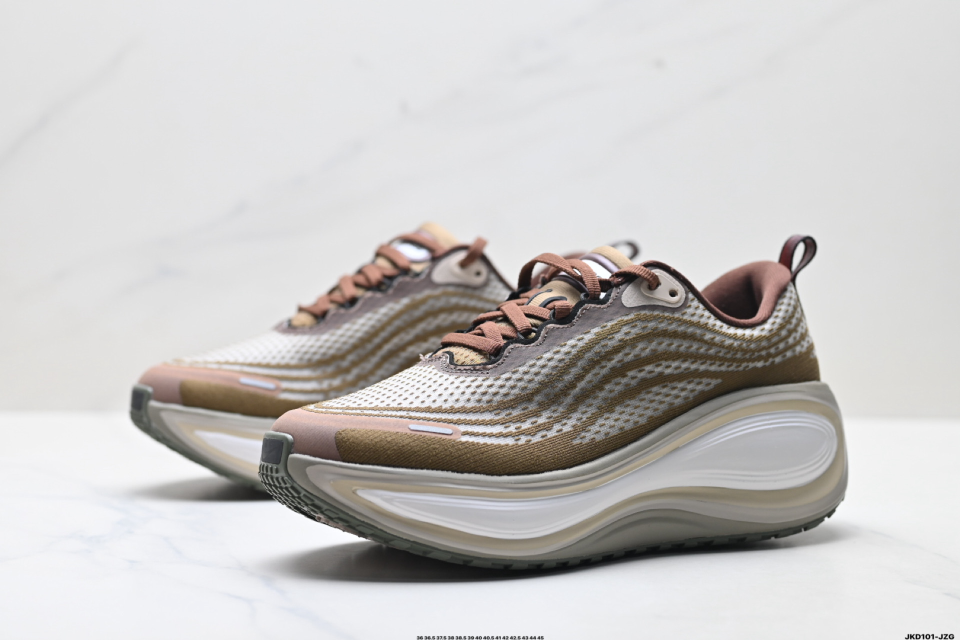 Nike VOMERO PLUS 耐克 舒适减震防滑 低帮跑步鞋 IQ4482-001-Top High Quatity Cheap Sneakers Fashion Clothing Clothes Bags handbags Shoes of all Brand wholesale With The best Quality And Beautiful Price from China Factory Chinese suppliers wholesaler seller Nike VOMERO PLUS 耐克 舒适减震防滑 低帮跑步鞋 IQ4482-001