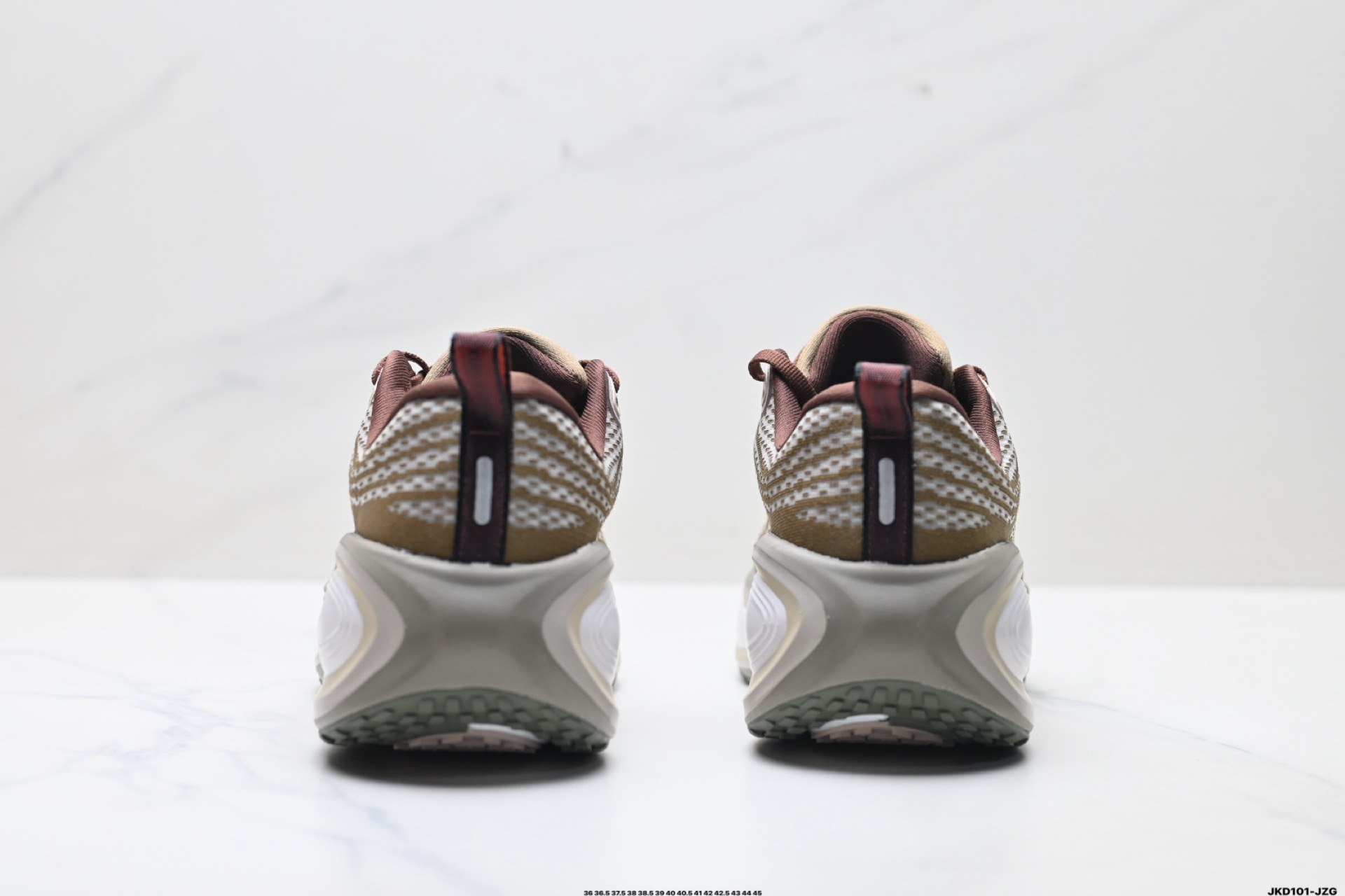 Nike VOMERO PLUS 耐克 舒适减震防滑 低帮跑步鞋 IQ4482-001-Top High Quatity Cheap Sneakers Fashion Clothing Clothes Bags handbags Shoes of all Brand wholesale With The best Quality And Beautiful Price from China Factory Chinese suppliers wholesaler seller Nike VOMERO PLUS 耐克 舒适减震防滑 低帮跑步鞋 IQ4482-001