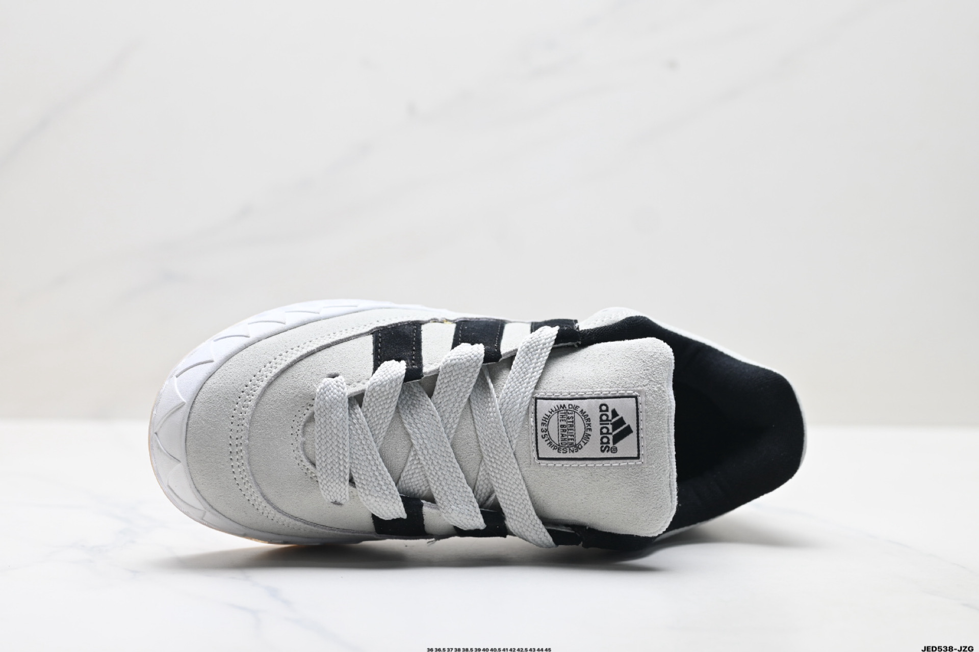 Adidas Adimatic Low 马蒂奇系列低帮 复古鲨鱼面包鞋运动休闲滑板板鞋 lF0513-Top High Quatity Cheap Sneakers Fashion Clothing Clothes Bags handbags Shoes of all Brand wholesale With The best Quality And Beautiful Price from China Factory Chinese suppliers wholesaler seller Adidas Adimatic Low 马蒂奇系列低帮 复古鲨鱼面包鞋运动休闲滑板板鞋 lF0513