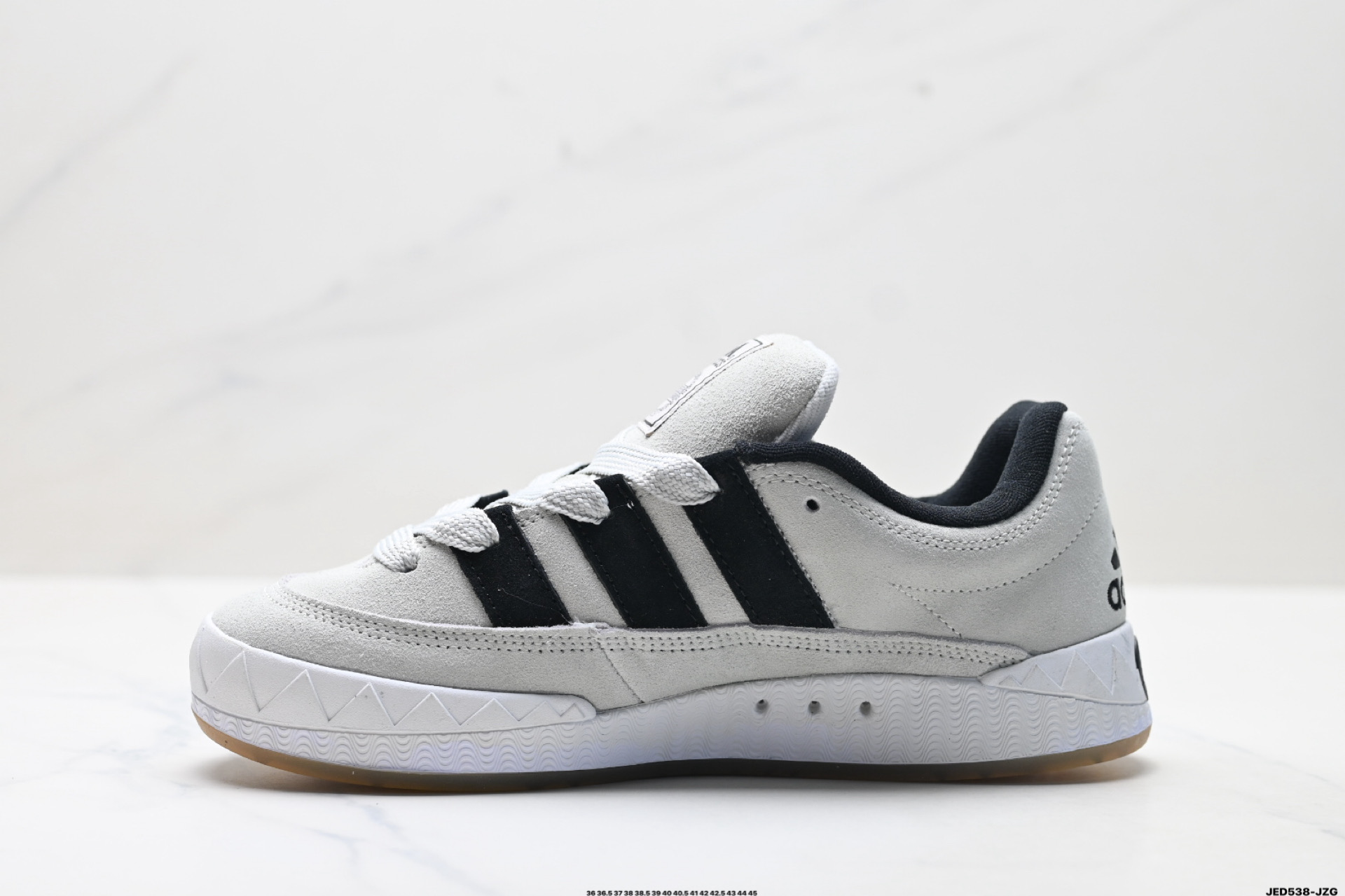Adidas Adimatic Low 马蒂奇系列低帮 复古鲨鱼面包鞋运动休闲滑板板鞋 lF0513-Top High Quatity Cheap Sneakers Fashion Clothing Clothes Bags handbags Shoes of all Brand wholesale With The best Quality And Beautiful Price from China Factory Chinese suppliers wholesaler seller Adidas Adimatic Low 马蒂奇系列低帮 复古鲨鱼面包鞋运动休闲滑板板鞋 lF0513