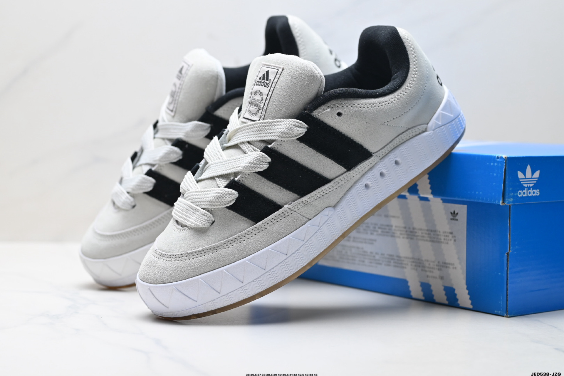 Adidas Adimatic Low 马蒂奇系列低帮 复古鲨鱼面包鞋运动休闲滑板板鞋 lF0513-Top High Quatity Cheap Sneakers Fashion Clothing Clothes Bags handbags Shoes of all Brand wholesale With The best Quality And Beautiful Price from China Factory Chinese suppliers wholesaler seller Adidas Adimatic Low 马蒂奇系列低帮 复古鲨鱼面包鞋运动休闲滑板板鞋 lF0513