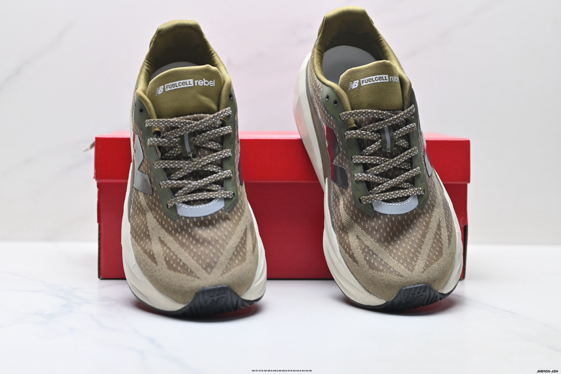 New Balance 新百伦FuelCell 简约 织物 网布防滑耐磨透气轻便 低帮 马拉松跑步鞋 MFCXPB5