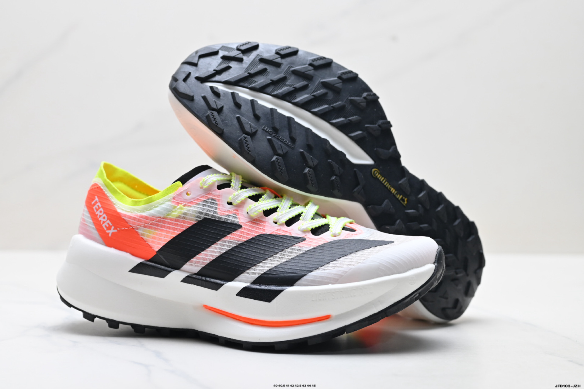 Adidas TERREX 阿迪达斯 系带缓震轻质 舒适百搭 低帮马拉松运动跑步鞋 JS3537-Top High Quatity Cheap Sneakers Fashion Clothing Clothes Bags handbags Shoes of all Brand wholesale With The best Quality And Beautiful Price from China Factory Chinese suppliers wholesaler seller Adidas TERREX 阿迪达斯 系带缓震轻质 舒适百搭 低帮马拉松运动跑步鞋 JS3537