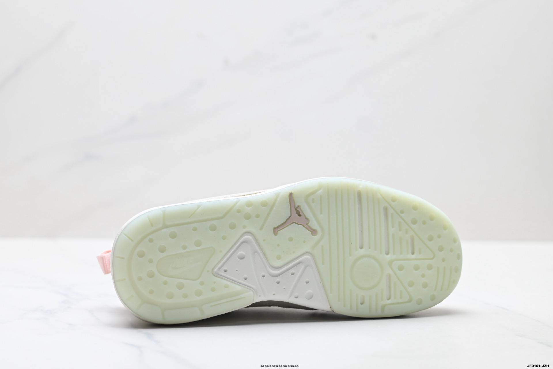 Nike Air Jordan CMFT Era 耐克 舒适简约百搭 耐磨 低帮 生活休闲鞋 HJ7325-101 Nike Air Jordan CMFT Era 耐克 舒适简约百搭 耐磨 低帮 生活休闲鞋 HJ7325-101