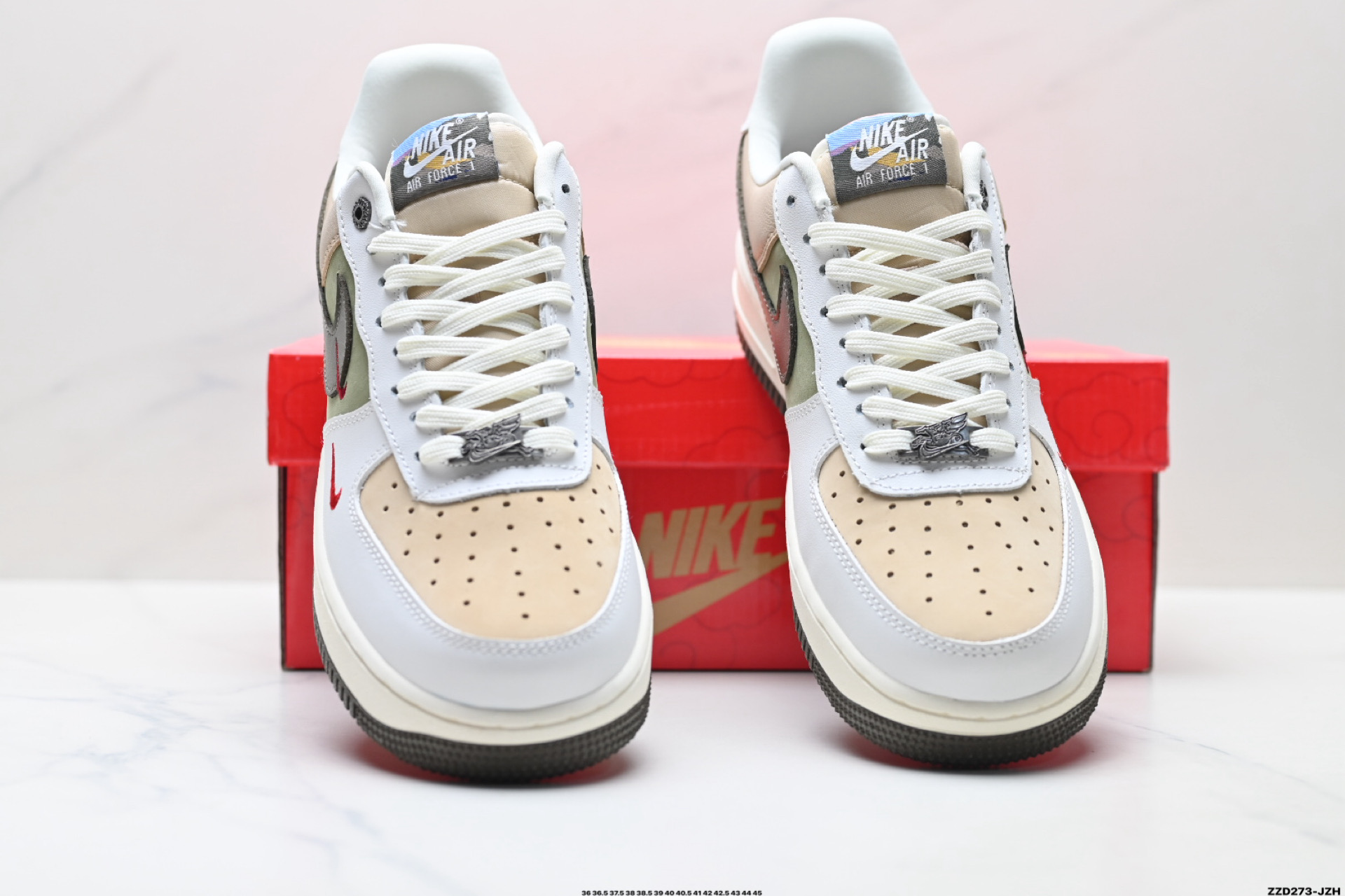 NIKE AIR FORCE 1‘07 LV8 DF0188-135