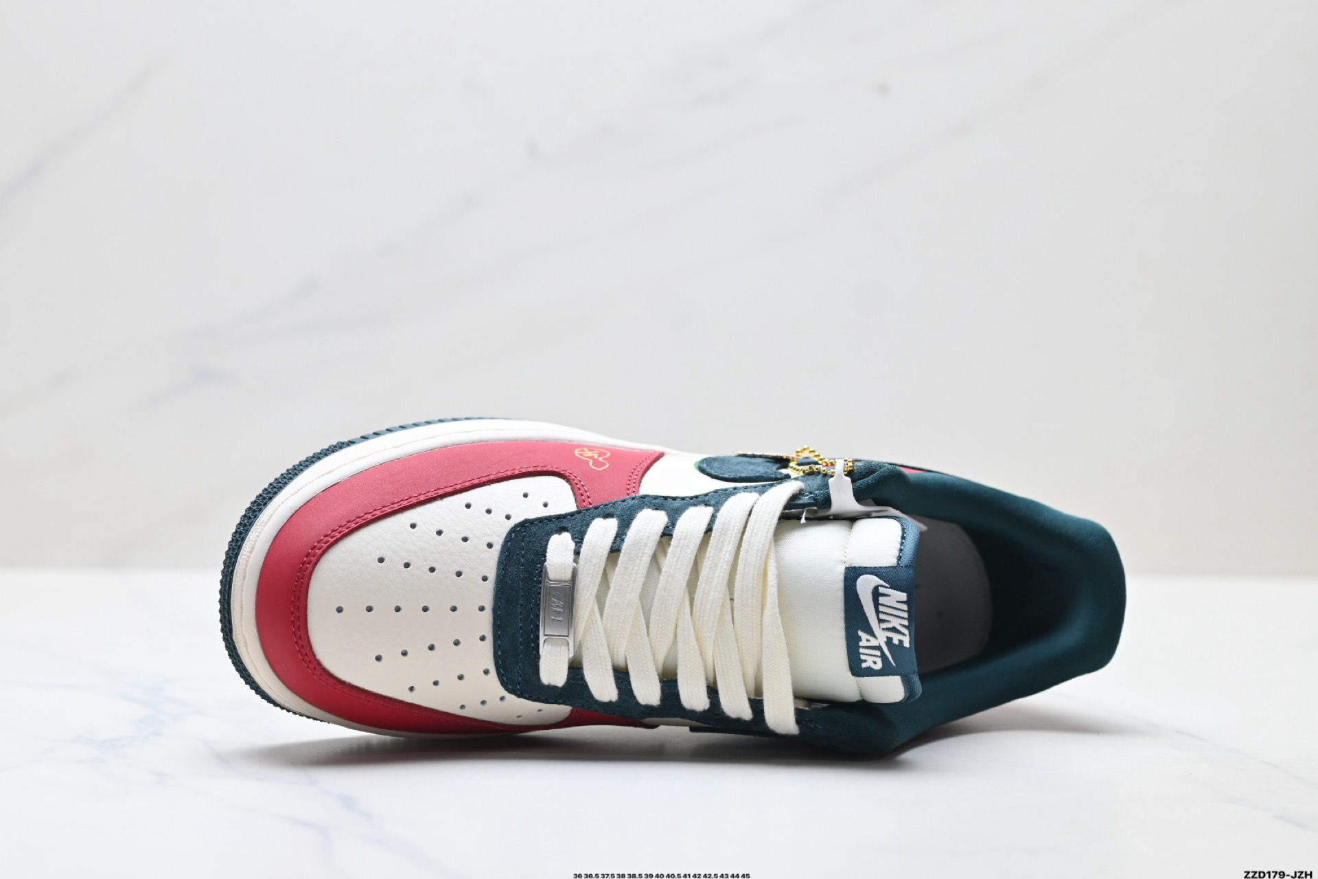 NIKE AIR FORCE 1‘07 LV8 HT5088-622 NIKE AIR FORCE 1‘07 LV8 HT5088-622