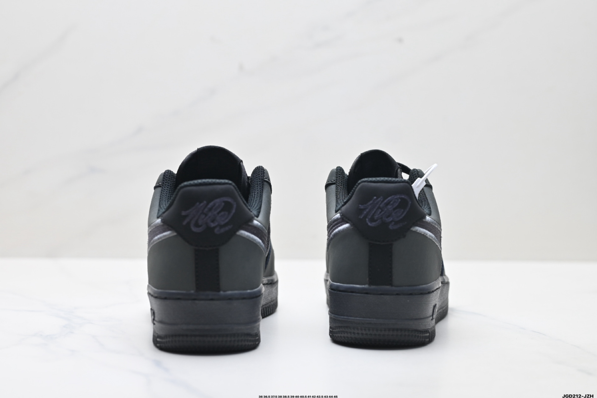 NIKE AIR FORCE 1‘07 IB6842-002 NIKE AIR FORCE 1‘07 IB6842-002