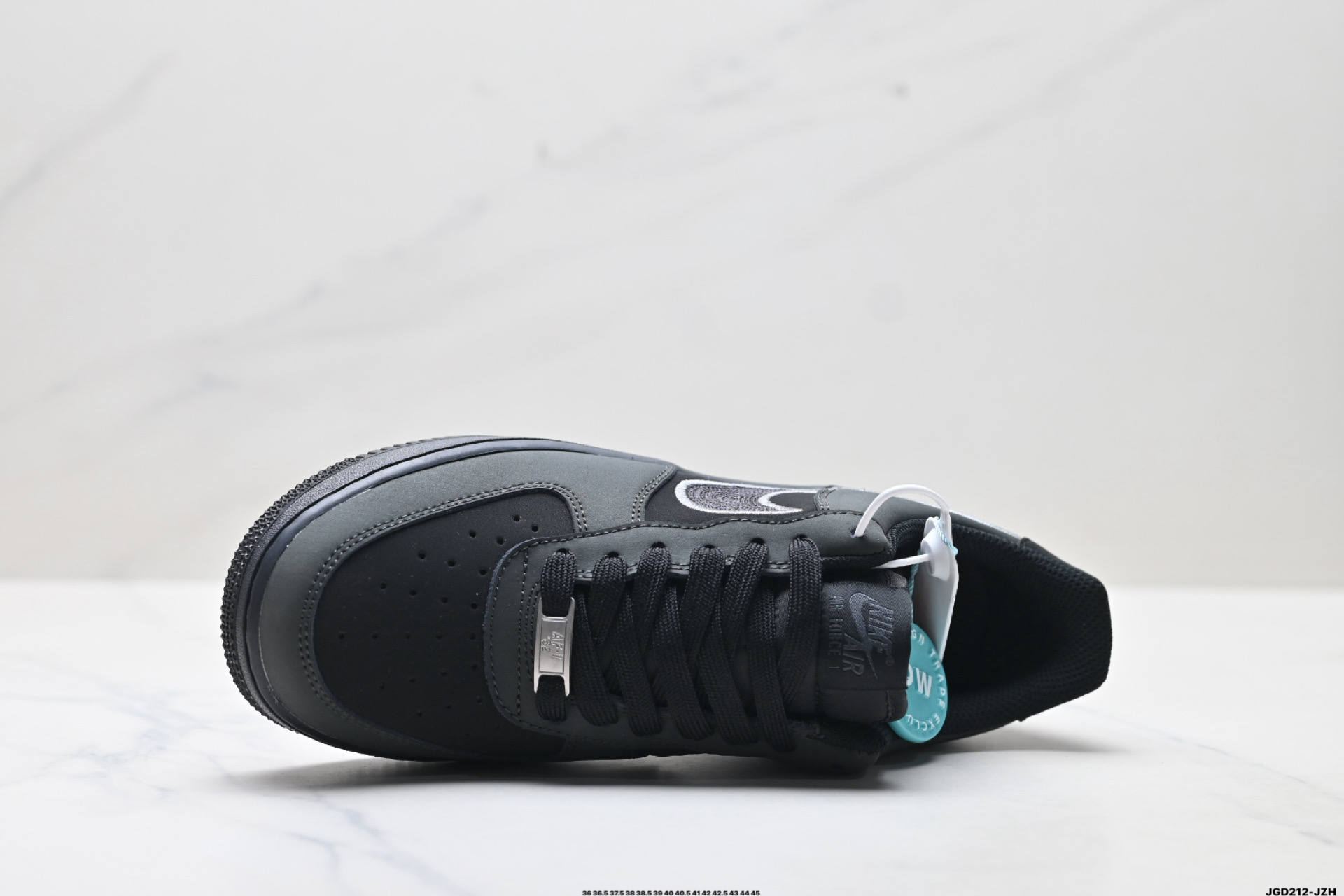 NIKE AIR FORCE 1‘07 IB6842-002 NIKE AIR FORCE 1‘07 IB6842-002
