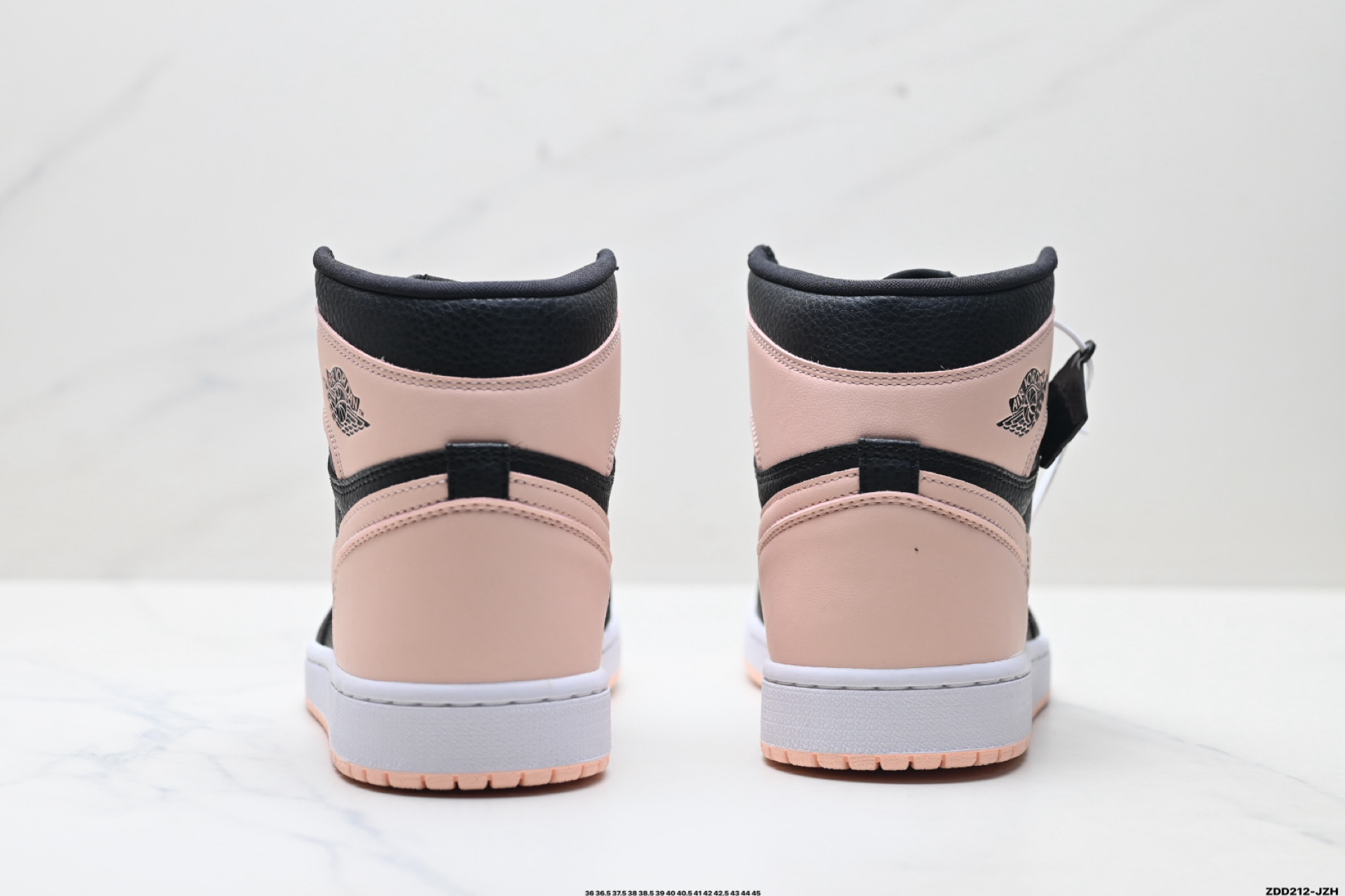 Nike Air Jordan 1 Retro High AJ1代迈克尔·乔丹高帮耐克经典复古百搭休闲文化运动篮球鞋 555088-081