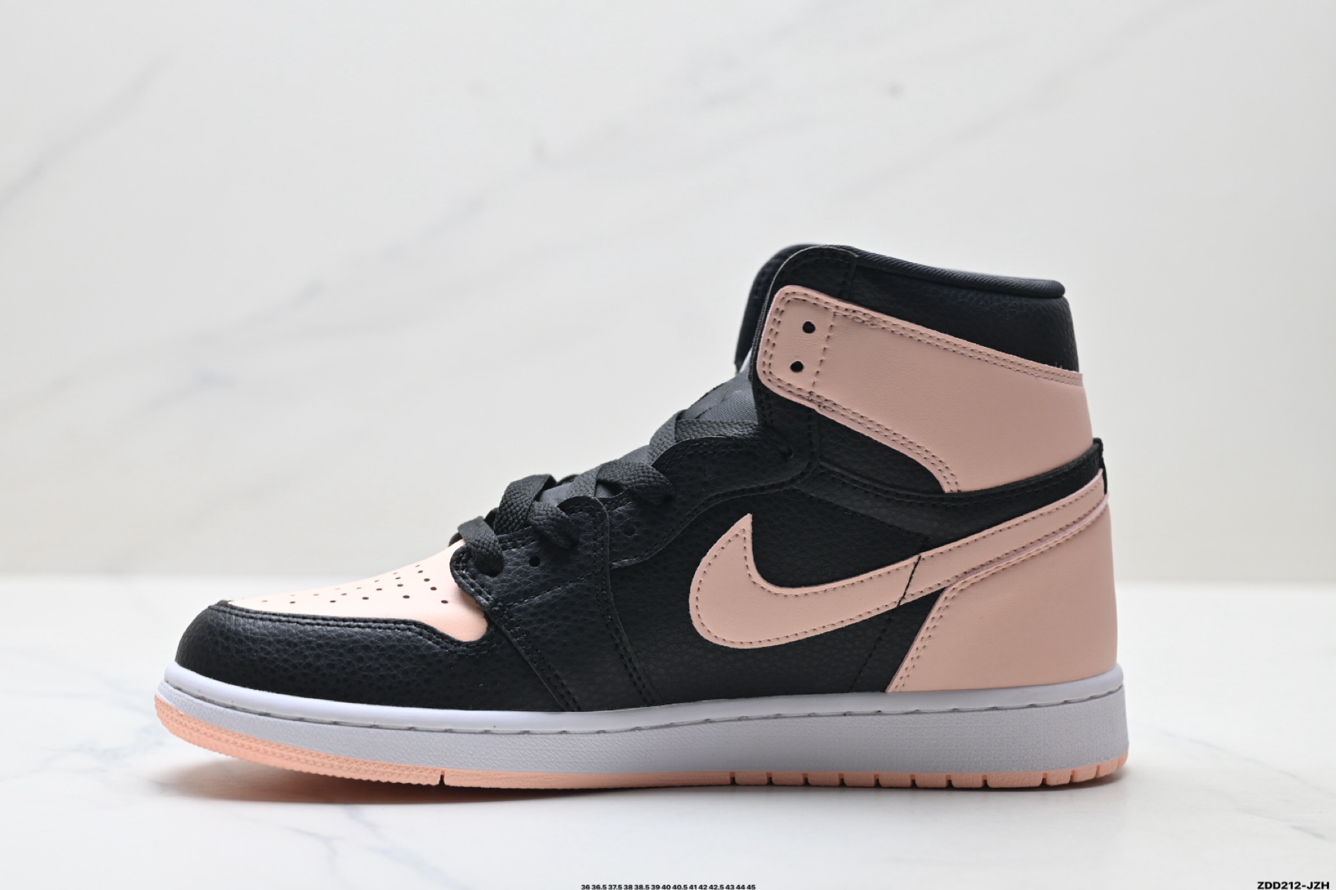 Nike Air Jordan 1 Retro High AJ1代迈克尔·乔丹高帮耐克经典复古百搭休闲文化运动篮球鞋 555088-081