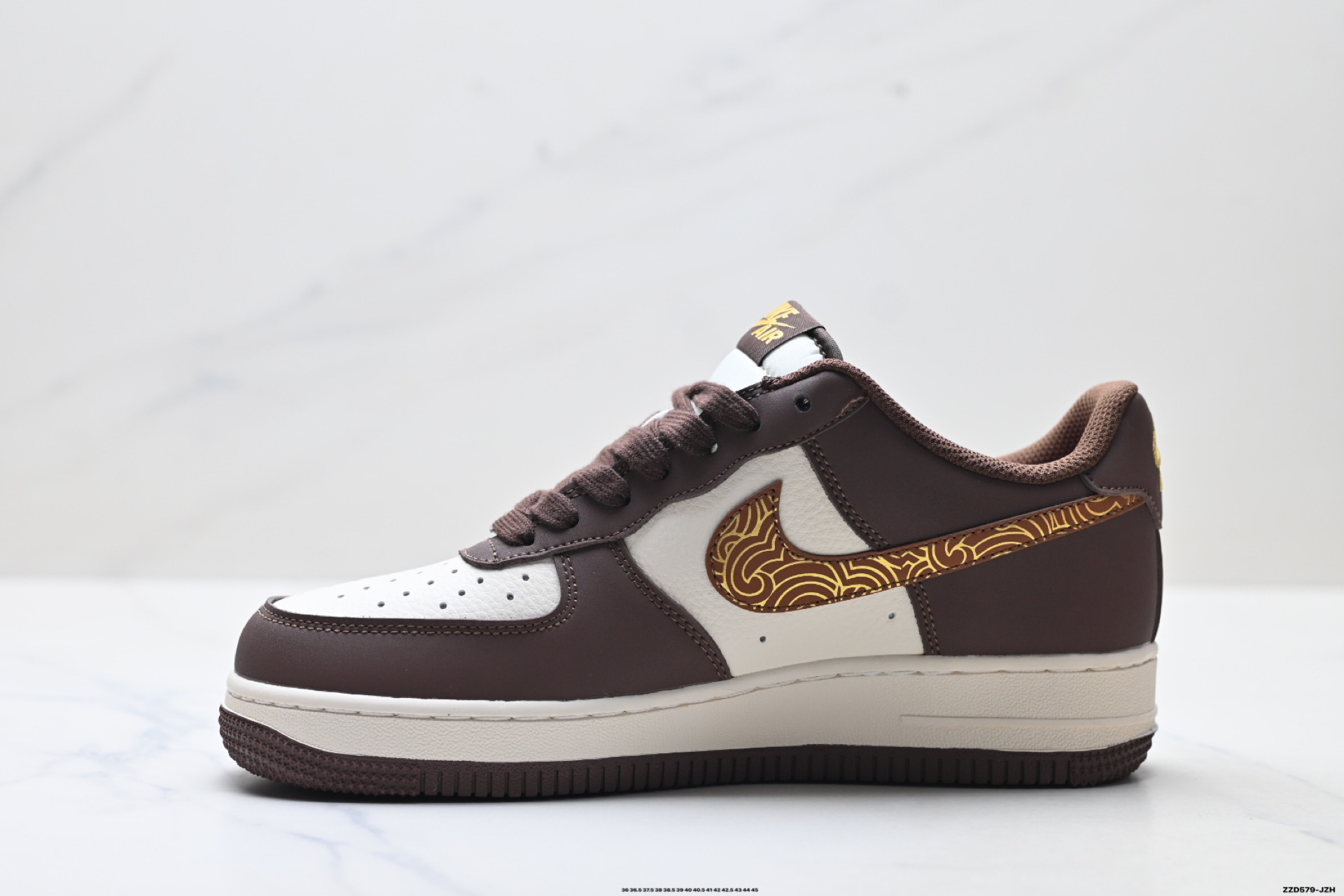 NIKE AIR FORCE 1‘07 LV8 SD6868-124