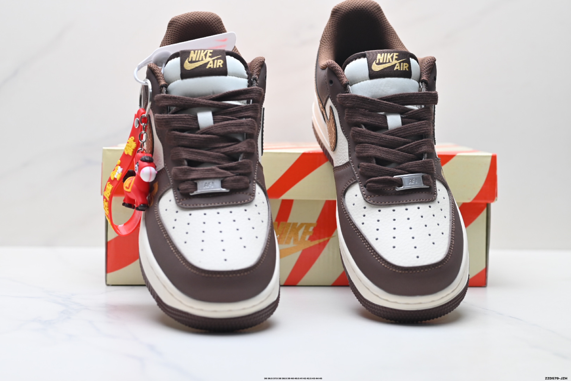 NIKE AIR FORCE 1‘07 LV8 SD6868-124