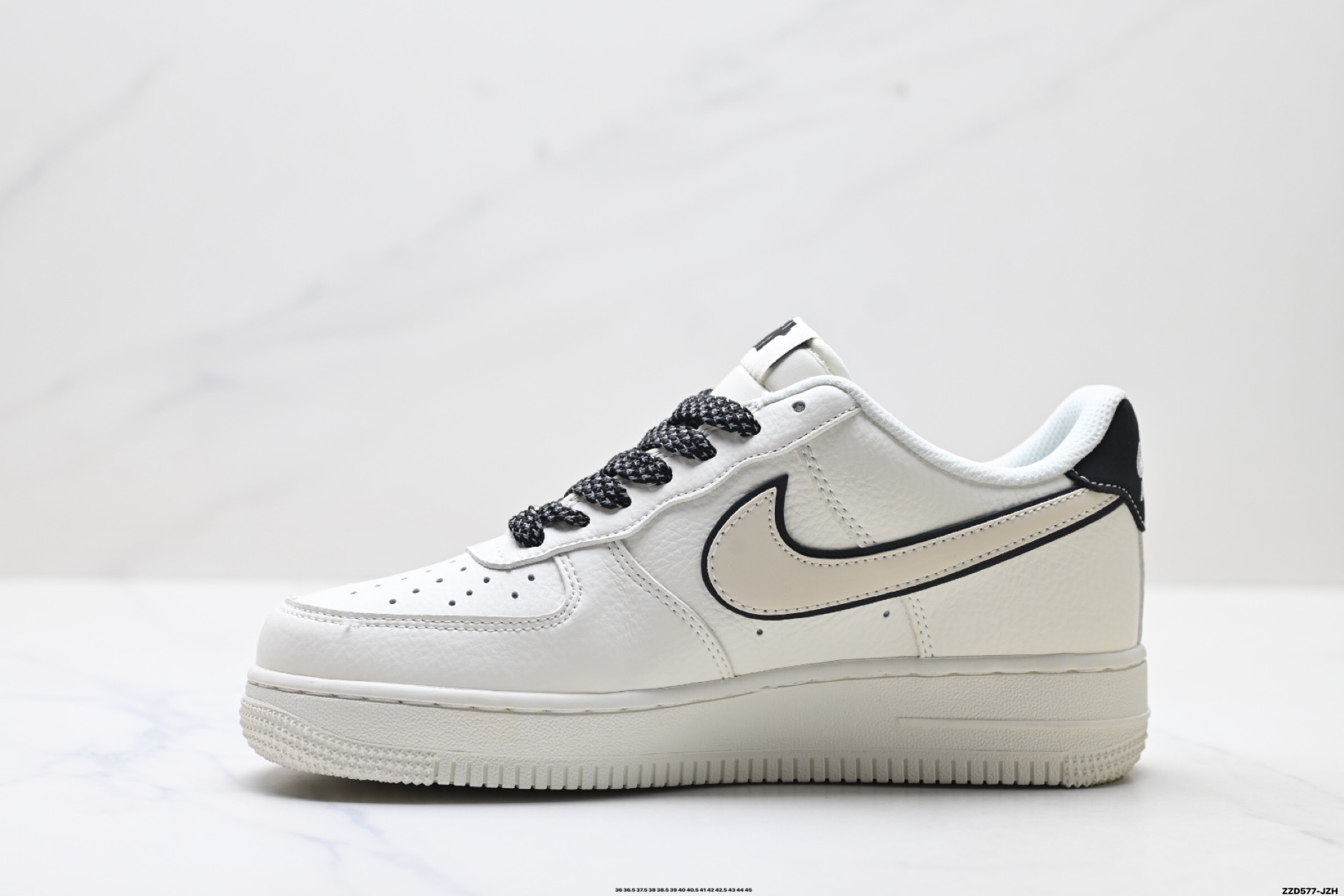 NIKE AIR FORCE 1‘07 LV8 CS5288-066