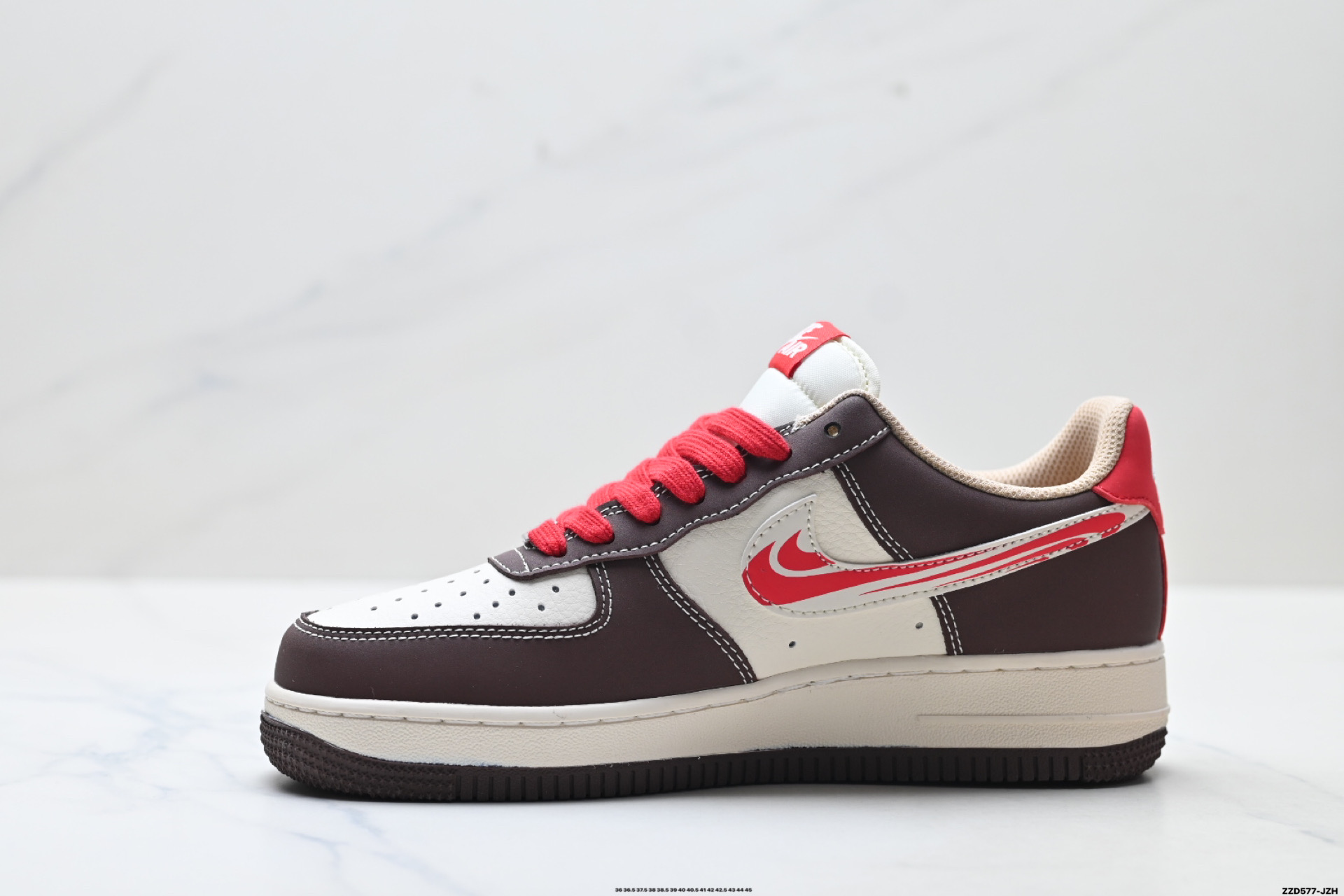 NIKE AIR FORCE 1‘07 LV8 XT6998-149