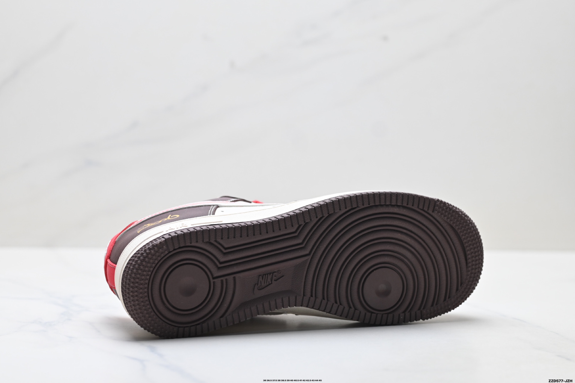 NIKE AIR FORCE 1‘07 LV8 XT6998-149