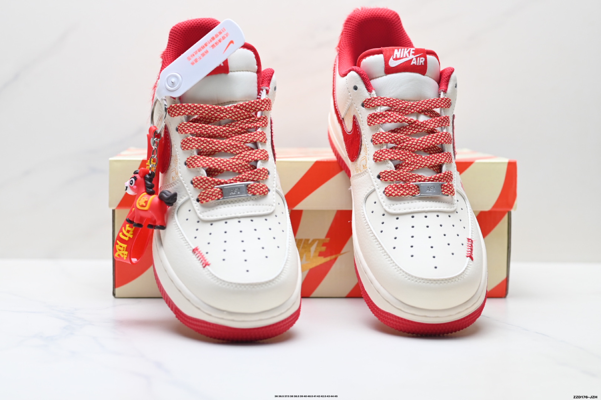 NIKE AIR FORCE 1‘07 LV8 QW5288-118 NIKE AIR FORCE 1‘07 LV8 QW5288-118