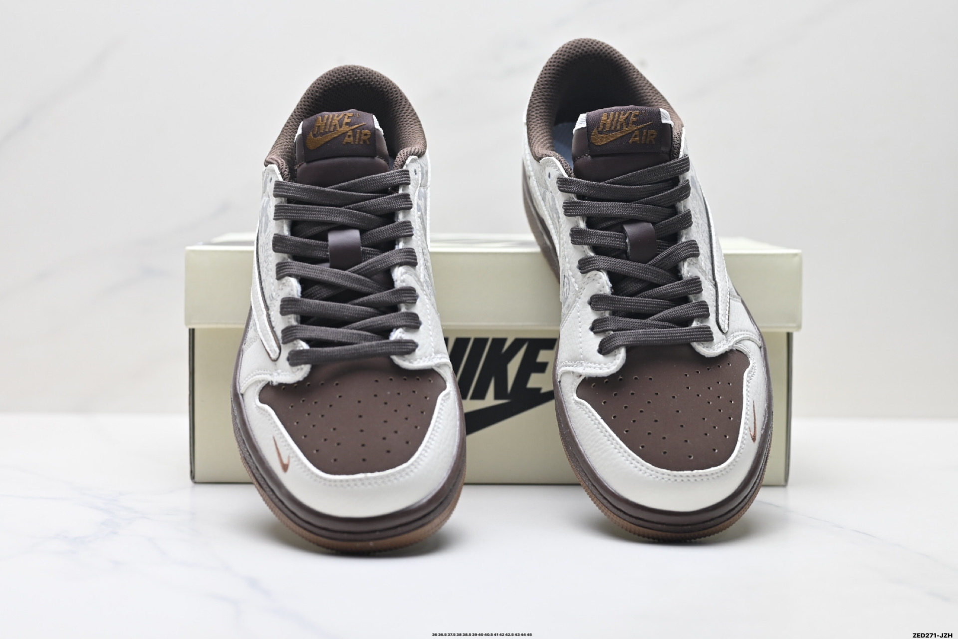 Nike Air Jordan 1 x Travis Scott AJ1倒勾 乔一倒钩 ‘DIY’定制 耐克 低帮文化篮球鞋 NH0601-061