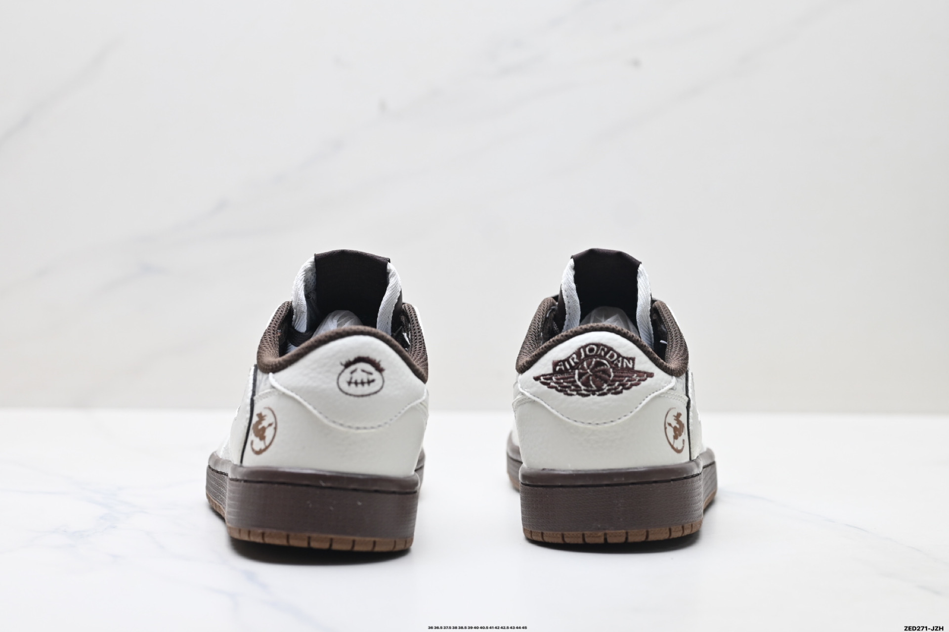 Nike Air Jordan 1 x Travis Scott AJ1倒勾 乔一倒钩 ‘DIY’定制 耐克 低帮文化篮球鞋 NH0601-061