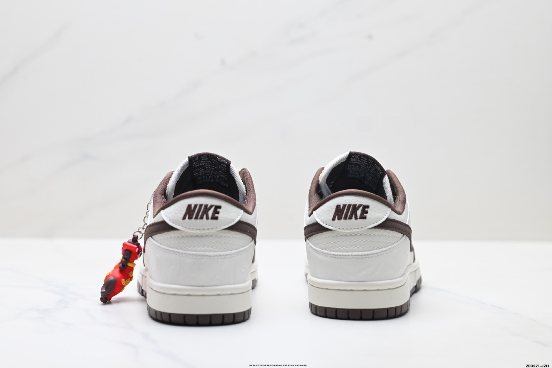Nike Dunk Low Retro ‘DIY高端定制’耐克 低帮休闲运动板鞋 lQ1118-220 Nike Dunk Low Retro ‘DIY高端定制’耐克 低帮休闲运动板鞋 lQ1118-220