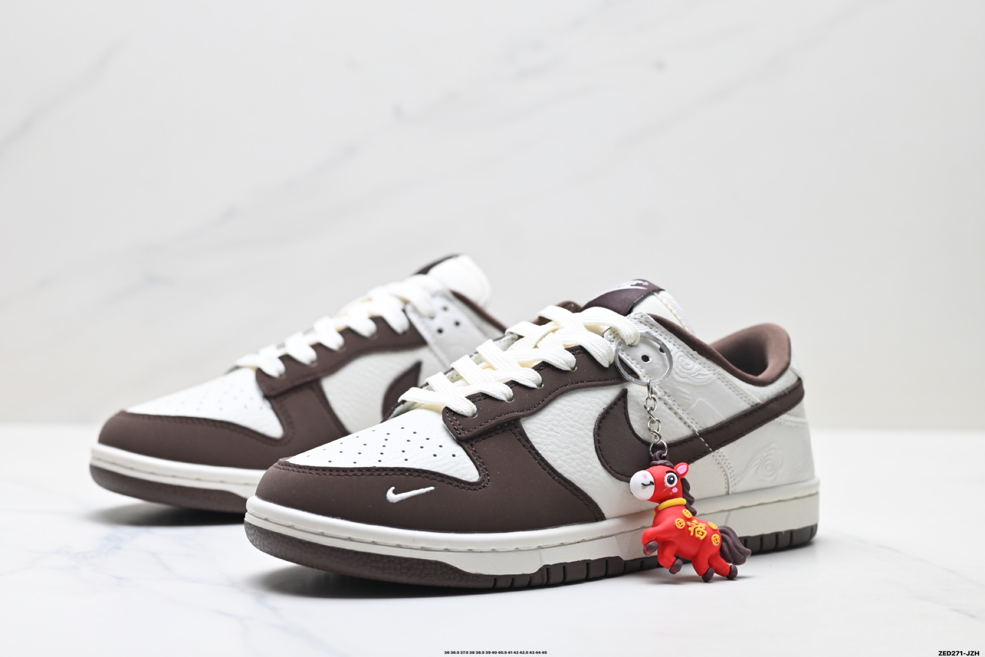Nike Dunk Low Retro ‘DIY高端定制’耐克 低帮休闲运动板鞋 lQ1118-220 Nike Dunk Low Retro ‘DIY高端定制’耐克 低帮休闲运动板鞋 lQ1118-220