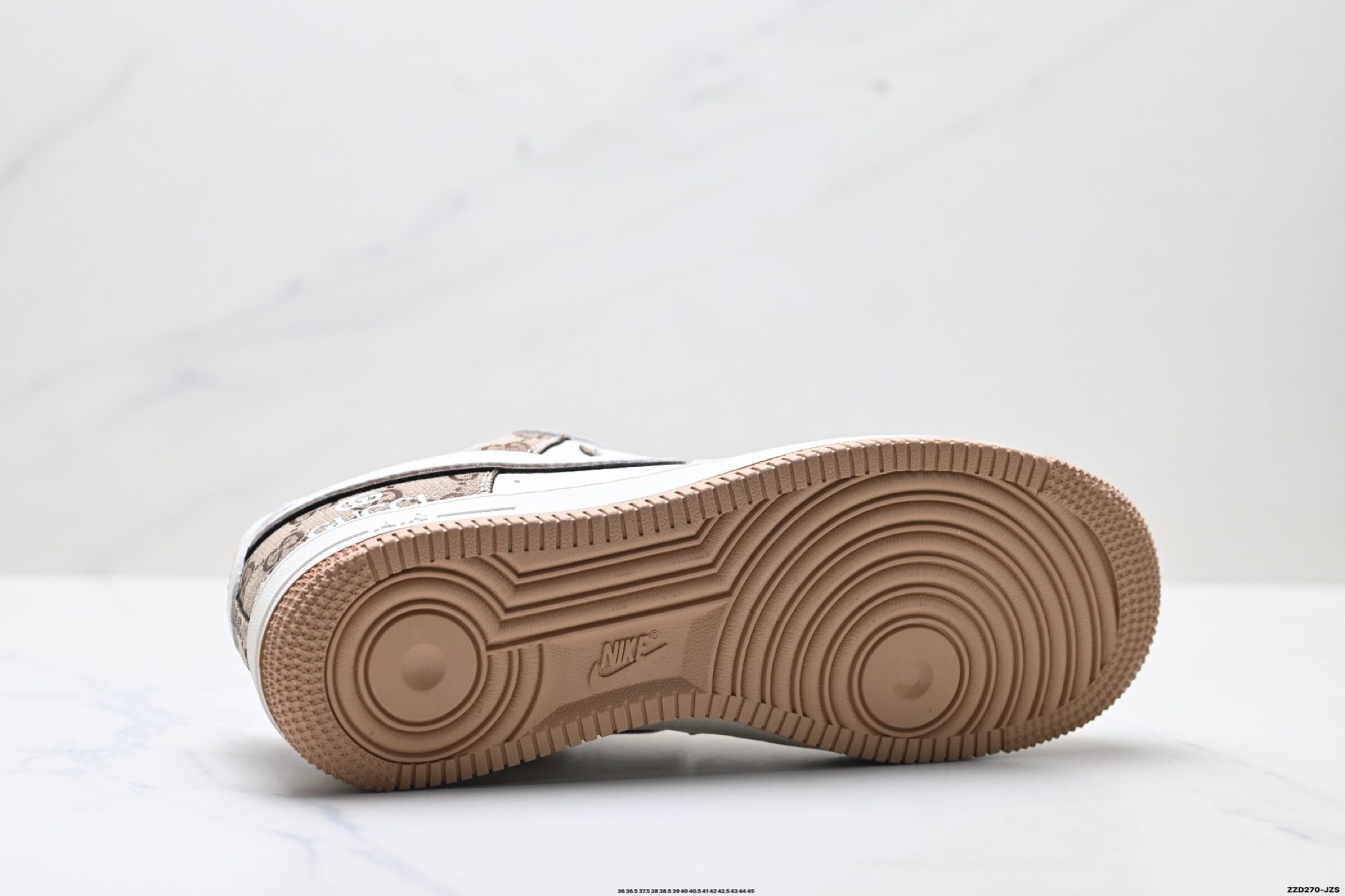 NIKE AIR FORCE 1‘07 LV8 MM3399-809