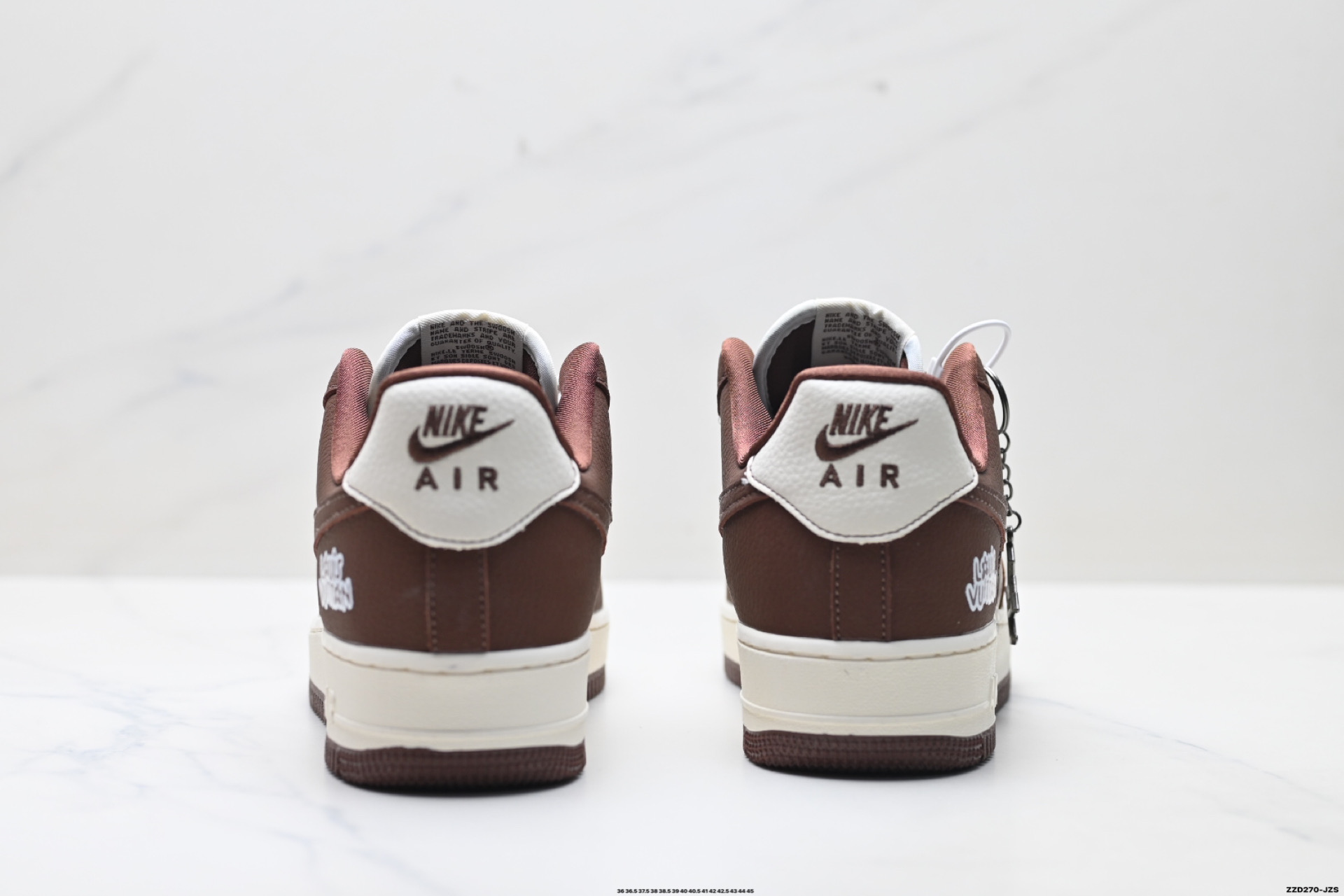 NIKE AIR FORCE 1‘07 LV8 DF0188-127 NIKE AIR FORCE 1‘07 LV8 DF0188-127