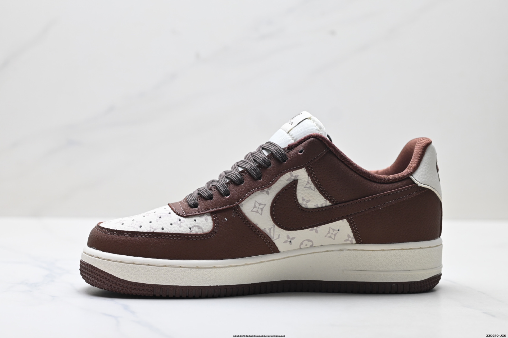NIKE AIR FORCE 1‘07 LV8 DF0188-127 NIKE AIR FORCE 1‘07 LV8 DF0188-127